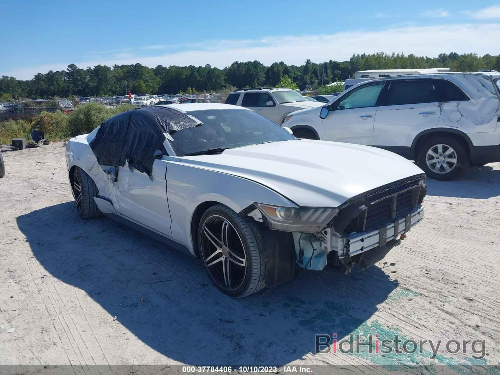 Photo 1FA6P8TH8F5306838 - FORD MUSTANG 2015