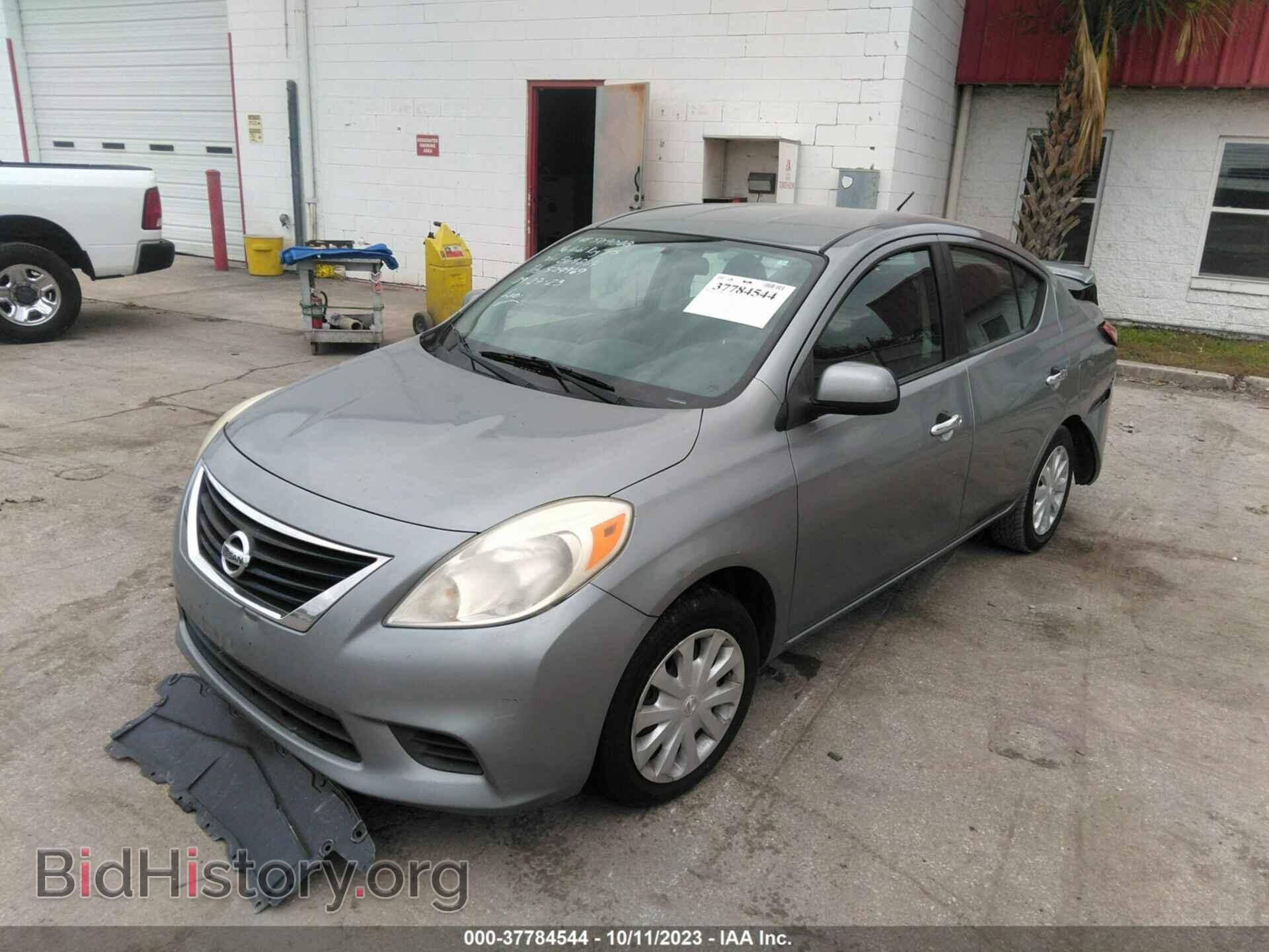 2013 NISSAN VERSA - VIN: 3N1CN7AP1DL869804 - Фото 2