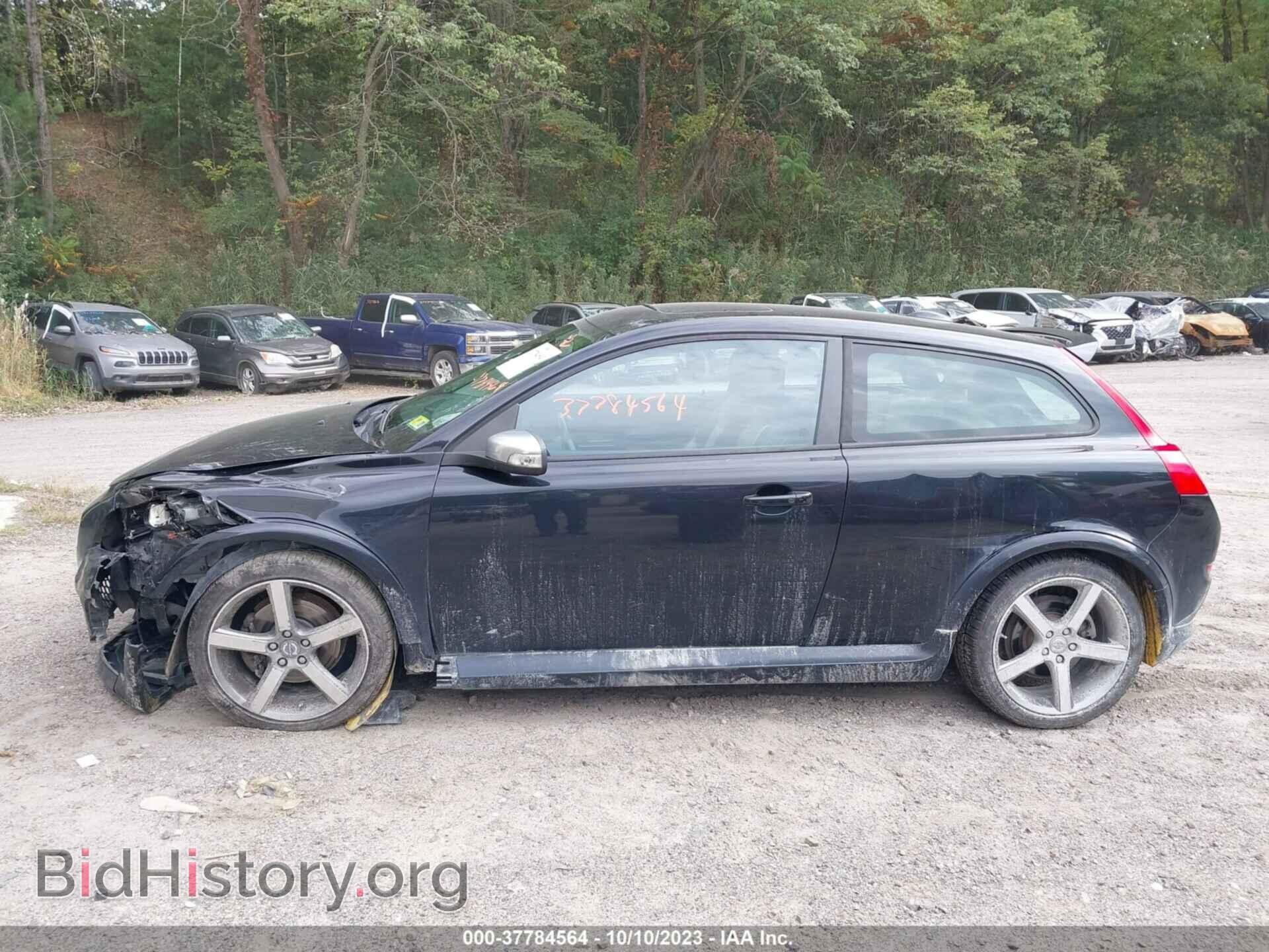 2011 VOLVO C30 - VIN: YV1672MK5B2228591 - Фото 14