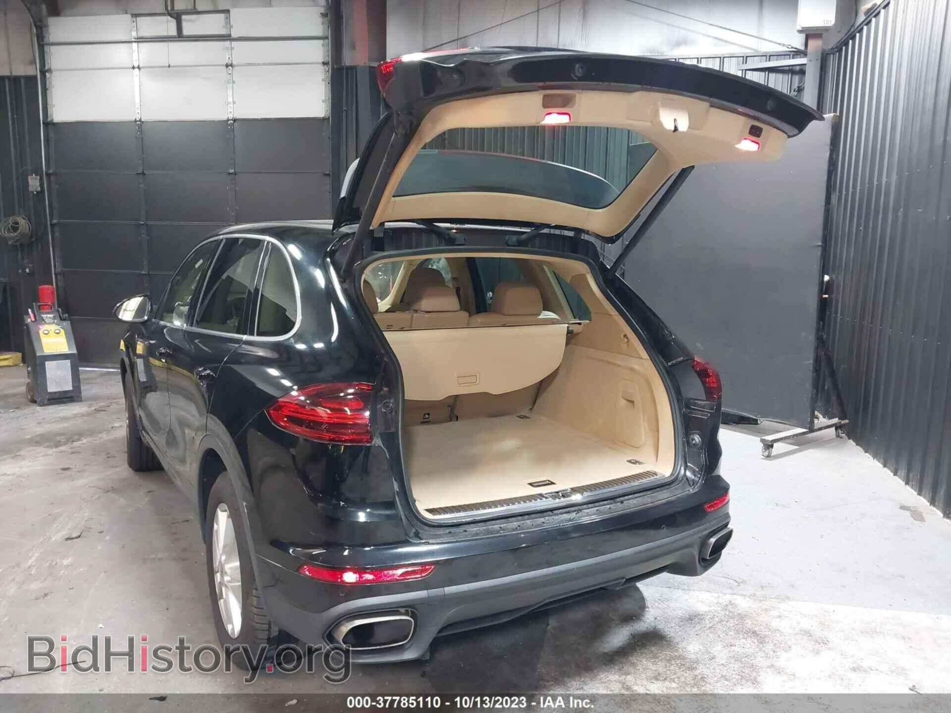 2016 PORSCHE CAYENNE - VIN: WP1AA2A21GLA01064 - Photo 3