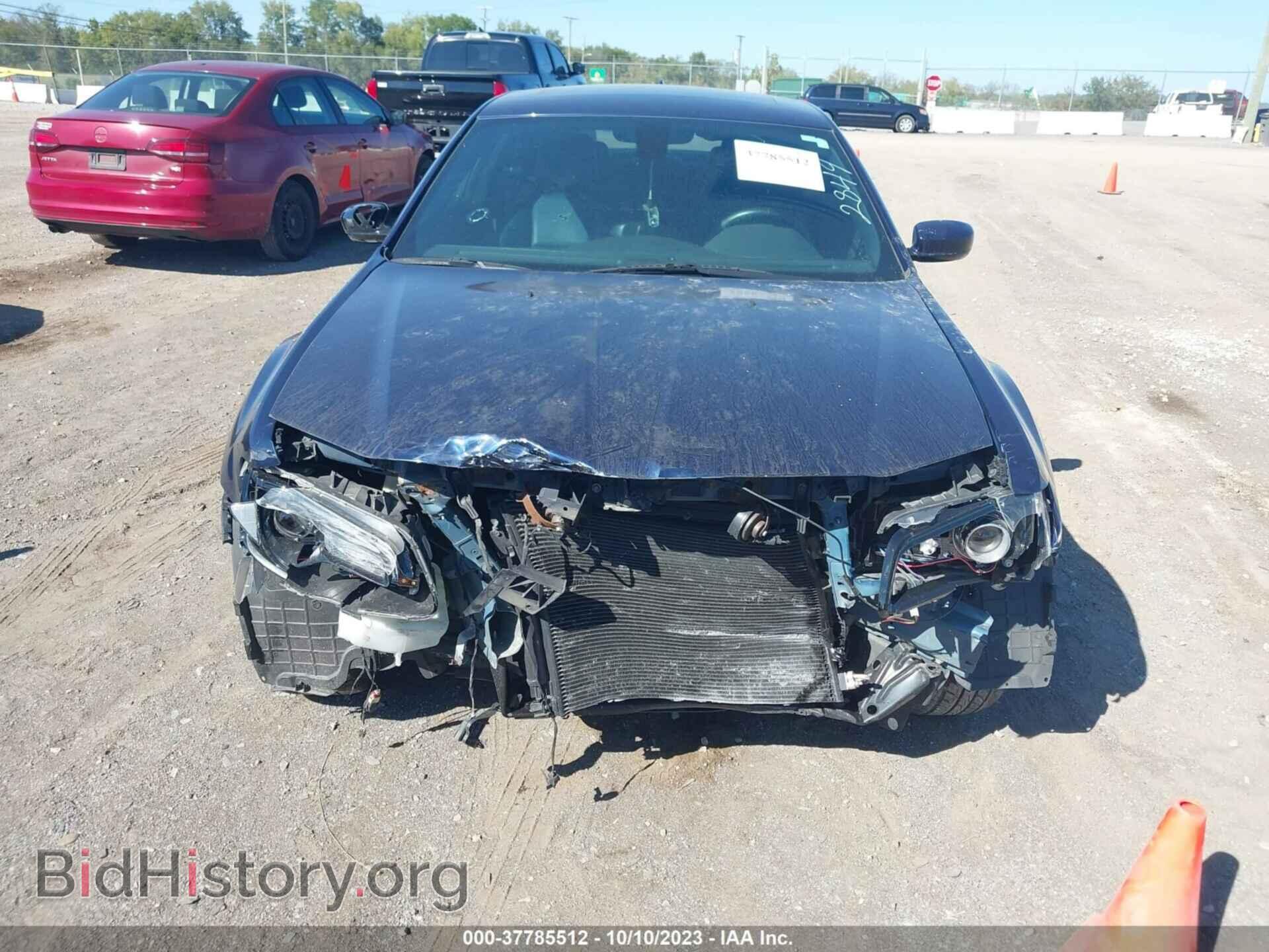 2016 CHRYSLER 300 - VIN: 2C3CCAGG5GH182849 - Фото 11