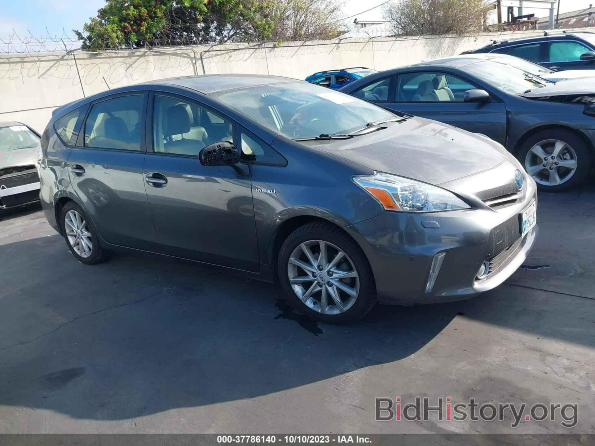 Photo JTDZN3EU9C3100381 - TOYOTA PRIUS V 2012