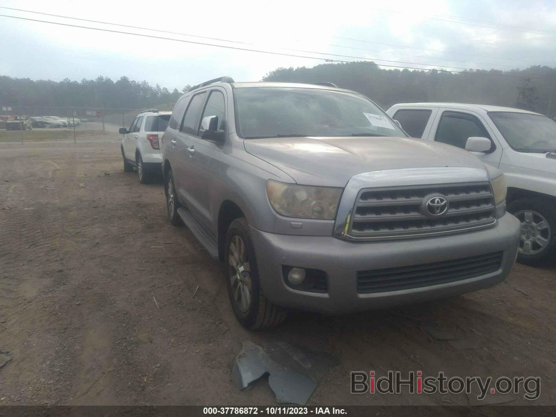 Photo 5TDKY5G15AS026900 - TOYOTA SEQUOIA 2010