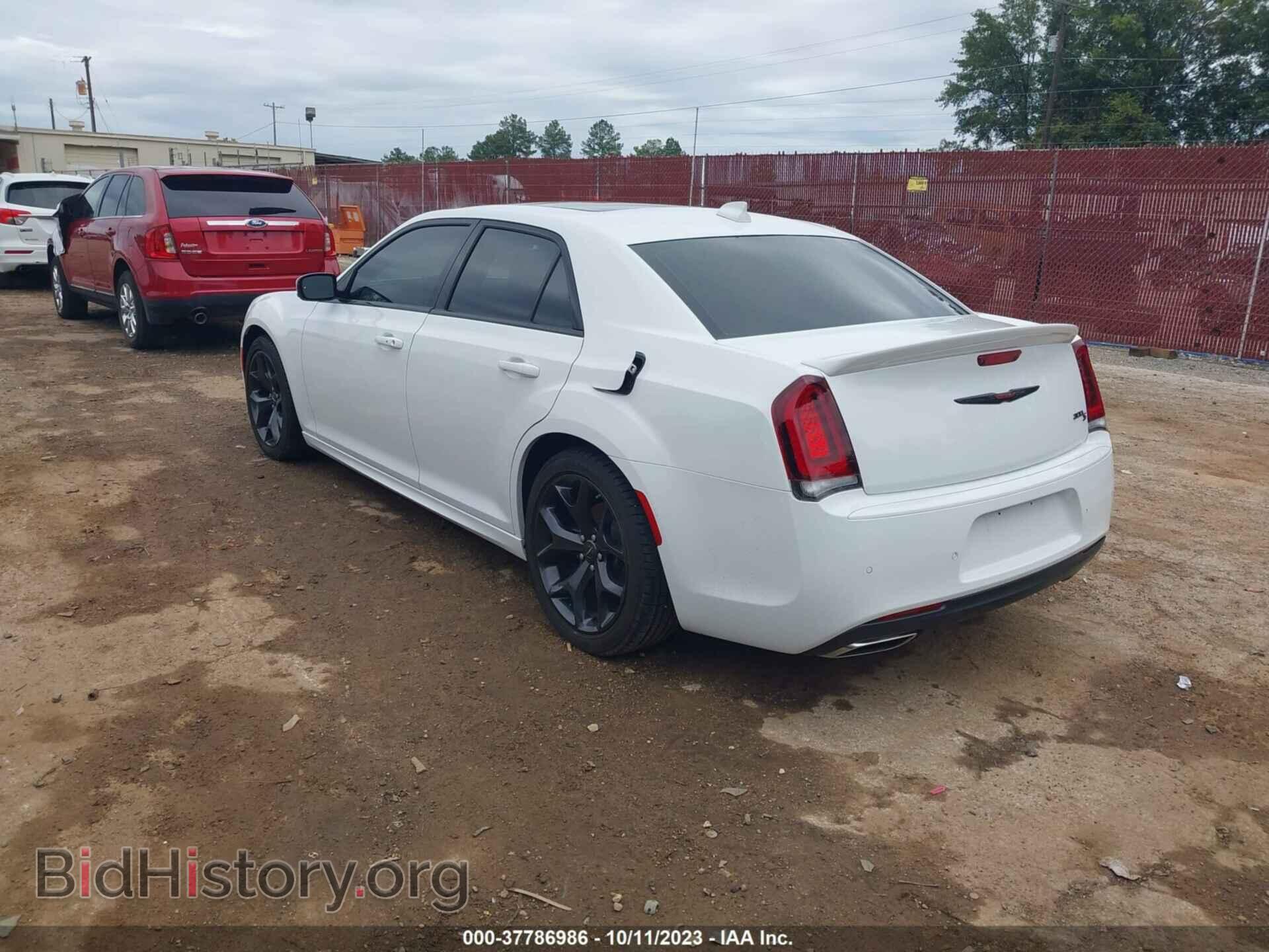 2023 CHRYSLER 300 - VIN: 2C3CCABT4PH548854 - Фото 3