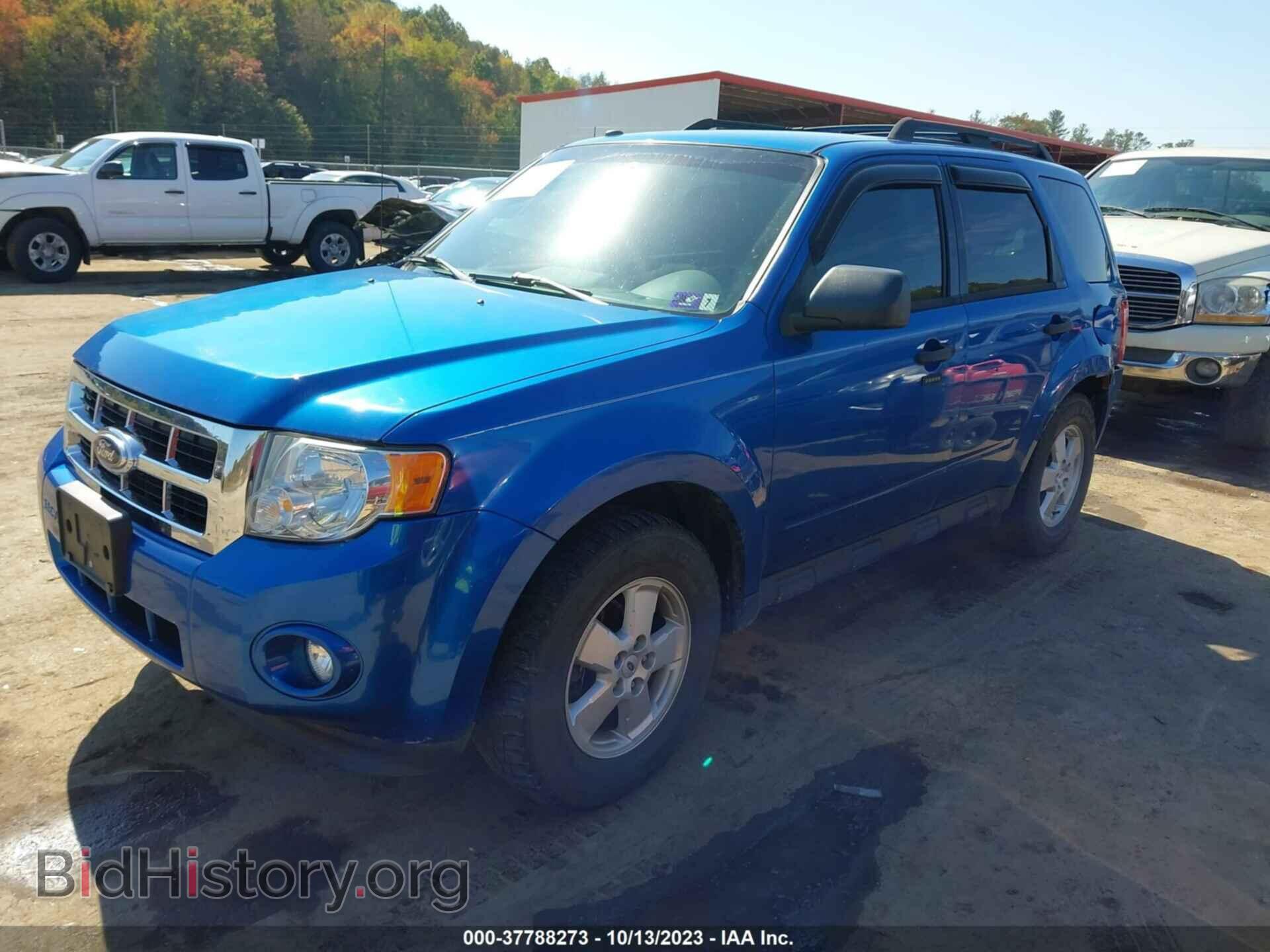 2011 FORD ESCAPE - VIN: 1FMCU9DG3BKB02277 - Фото 2