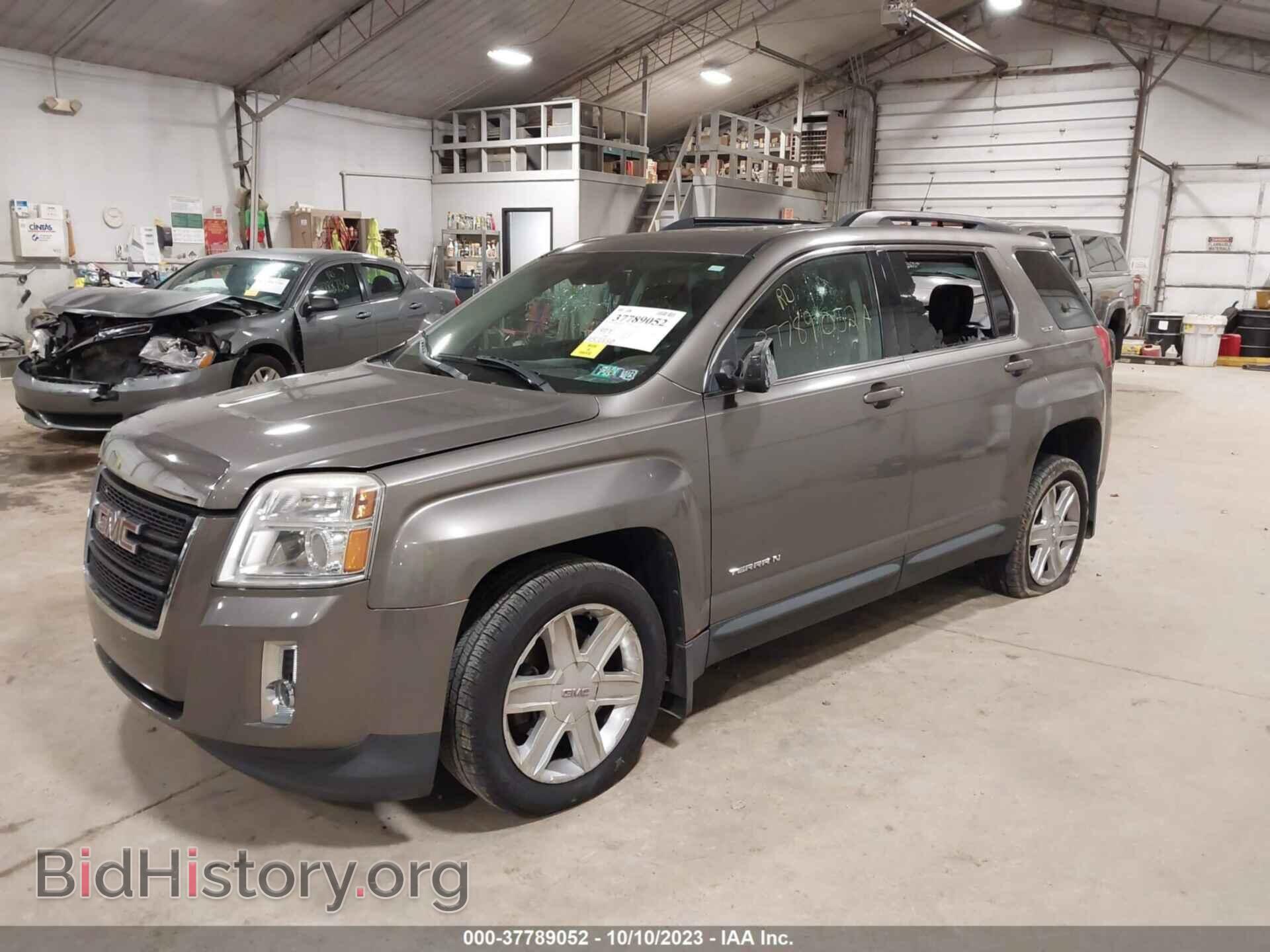 2012 GMC TERRAIN - VIN: 2GKFLVE52C6104301 - Photo 2