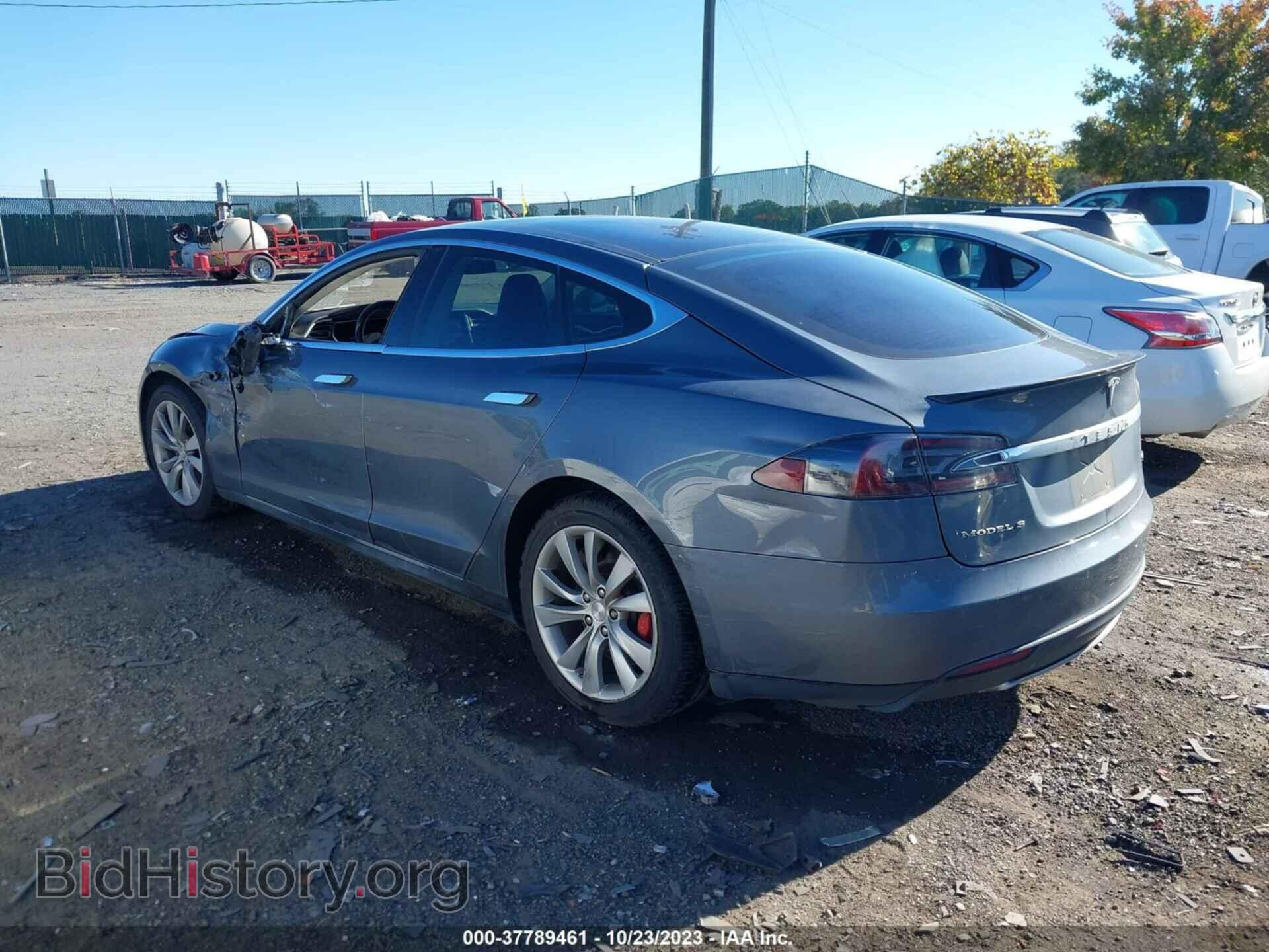 2014 TESLA MODEL S - VIN: 5YJSA1H13EFP33211 - Фото 3