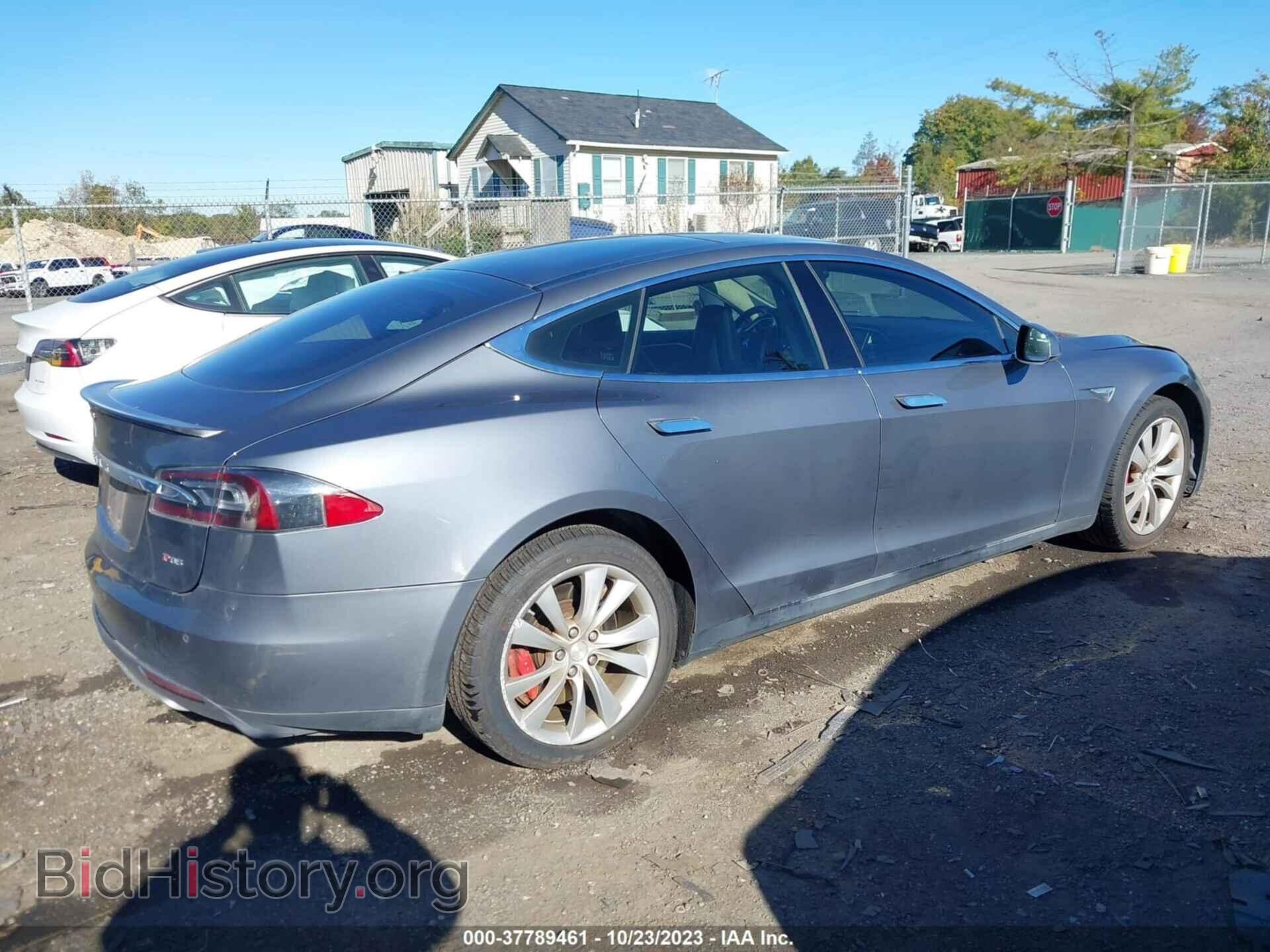 2014 TESLA MODEL S - VIN: 5YJSA1H13EFP33211 - Фото 4