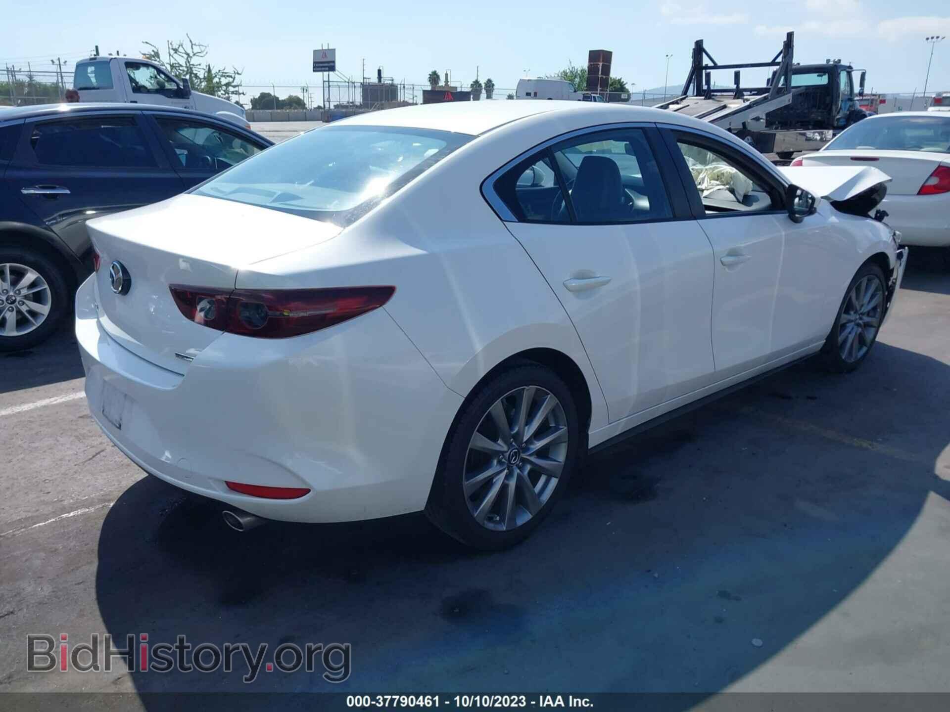 2021 MAZDA MAZDA3 - VIN: JM1BPABL2M1322186 - Фото 4