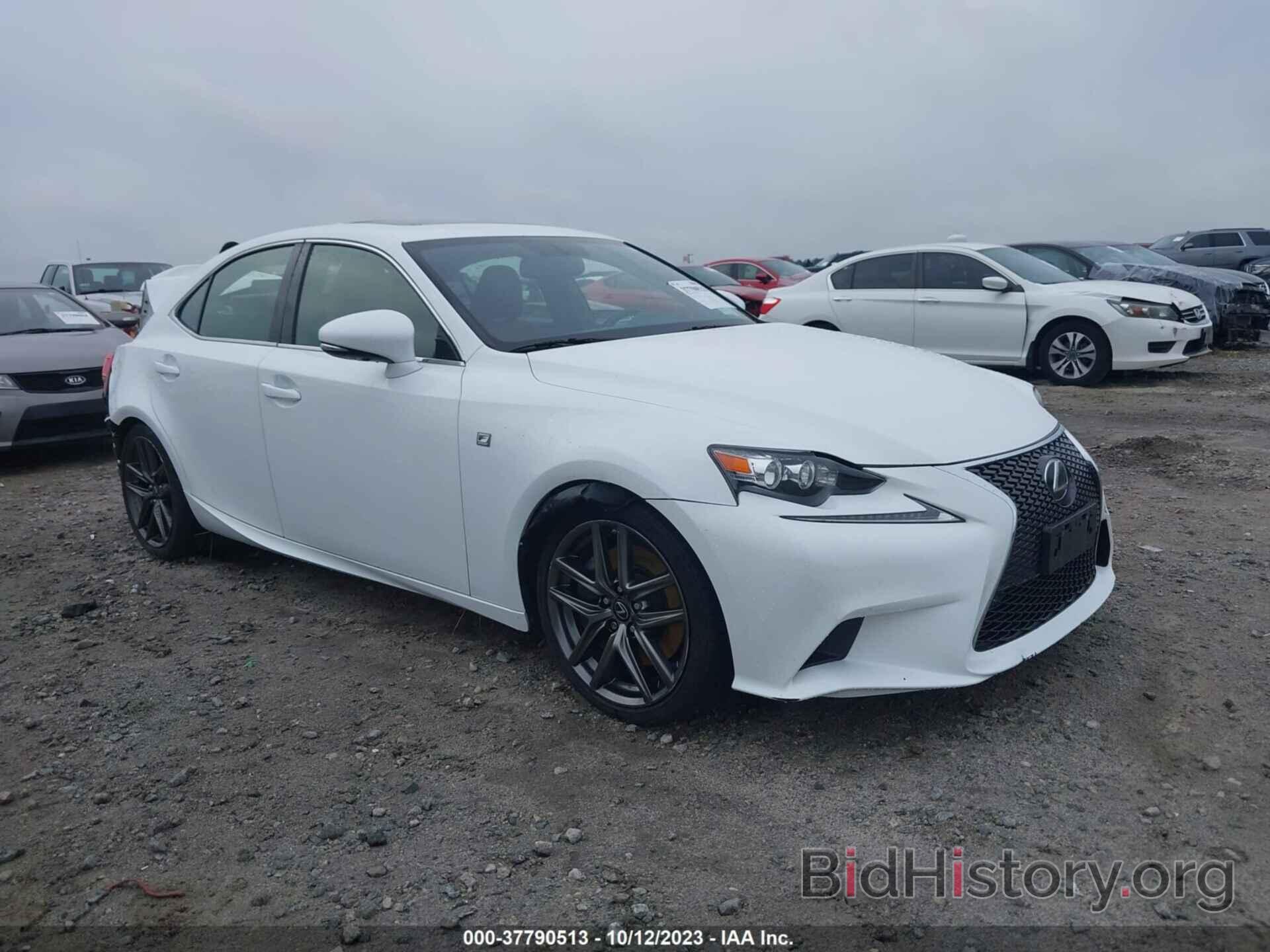 Photo JTHCM1D25G5008612 - LEXUS IS 300 2016