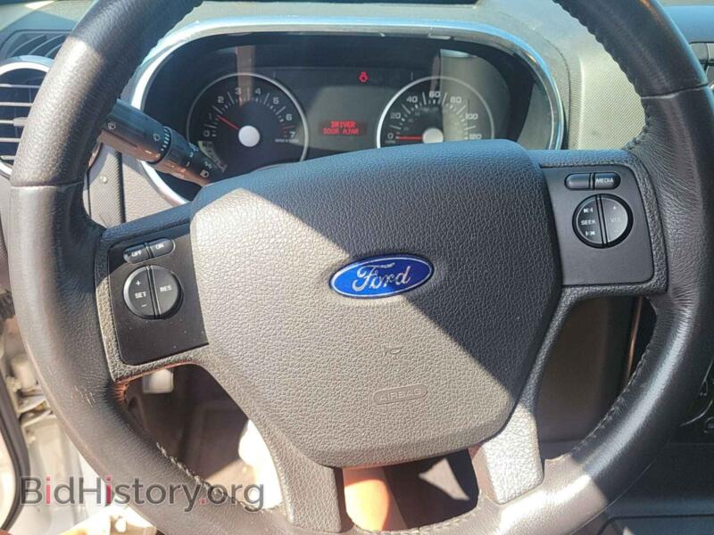2010 Ford EXPLORER (VIN 1FMEU7DEXAUB07863) — фото 13 из 25