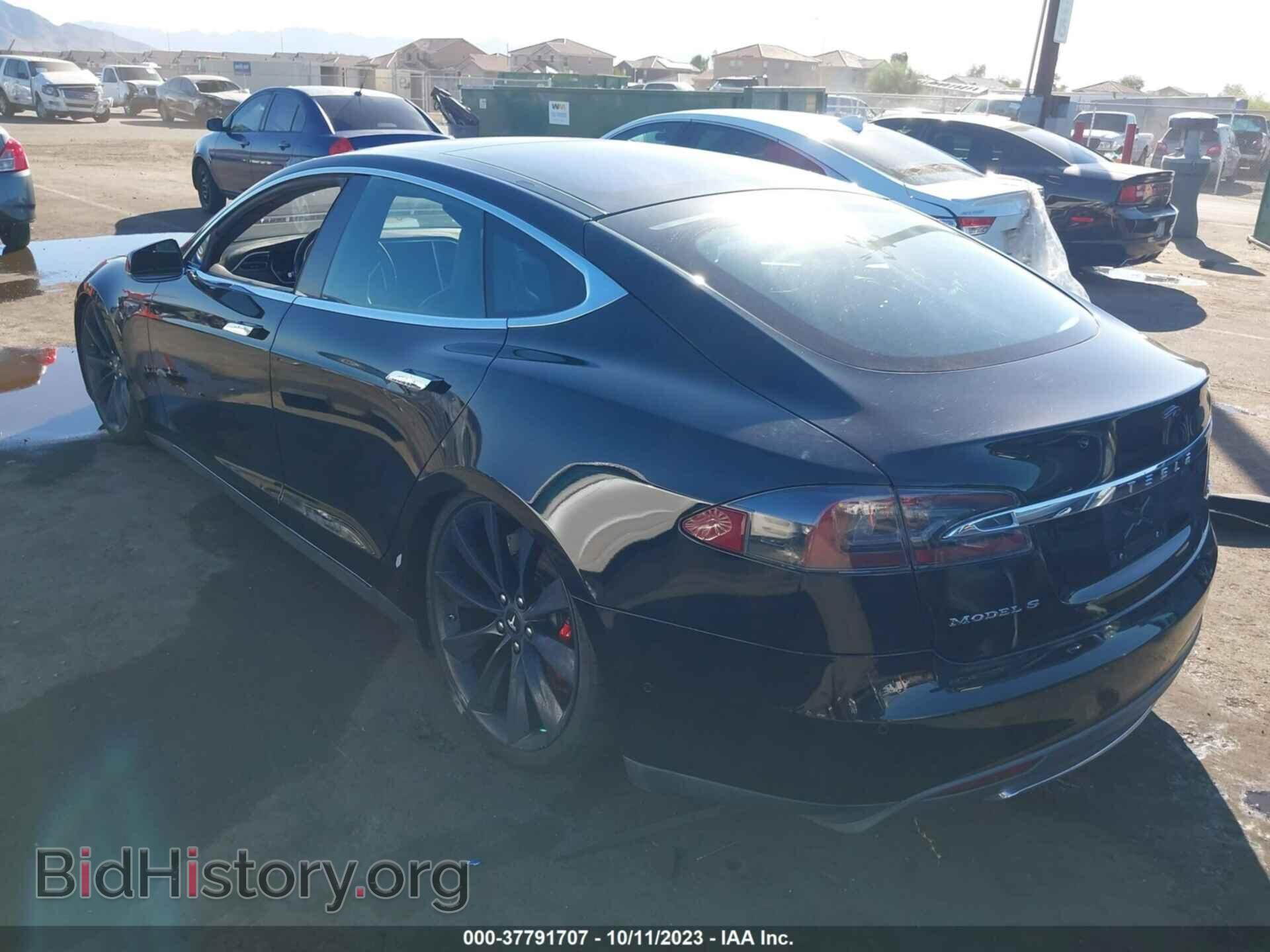 2015 TESLA MODEL S - VIN: 5YJSA1H48FF093170 - Фото 3