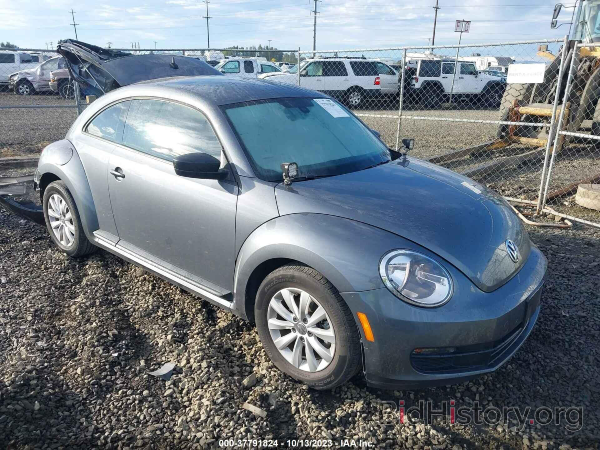 Photo 3VWF17AT0GM614432 - VOLKSWAGEN BEETLE COUPE 2016