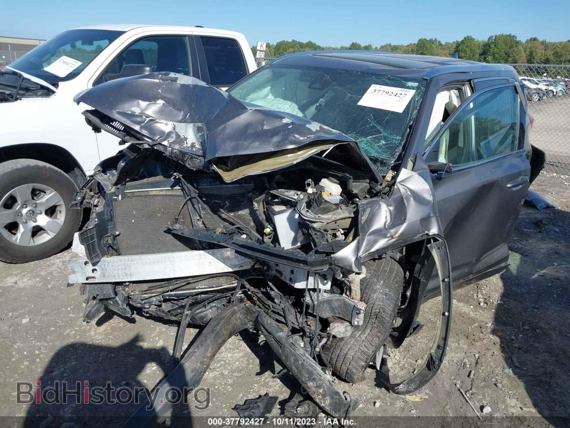 2017 TOYOTA HIGHLANDER - VIN: 5TDJZRFH0HS457976 - Фото 6