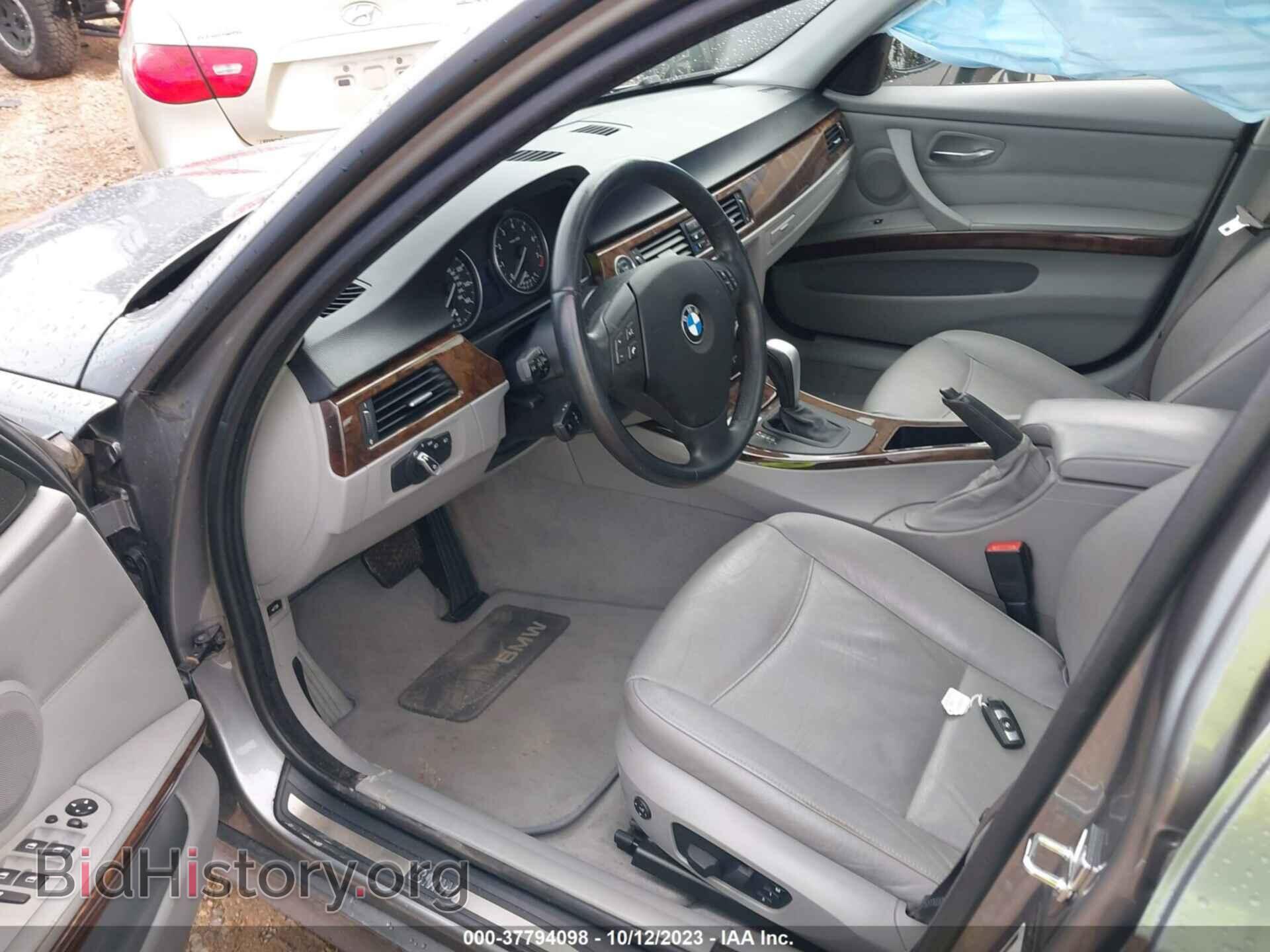 2009 BMW 328I - VIN: WBAPH77579NM28775 - Photo 5
