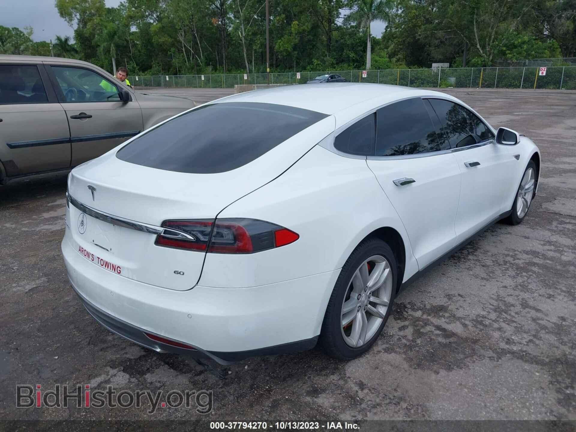 2014 TESLA MODEL S - VIN: 5YJSA1S16EFP42901 - Photo 4