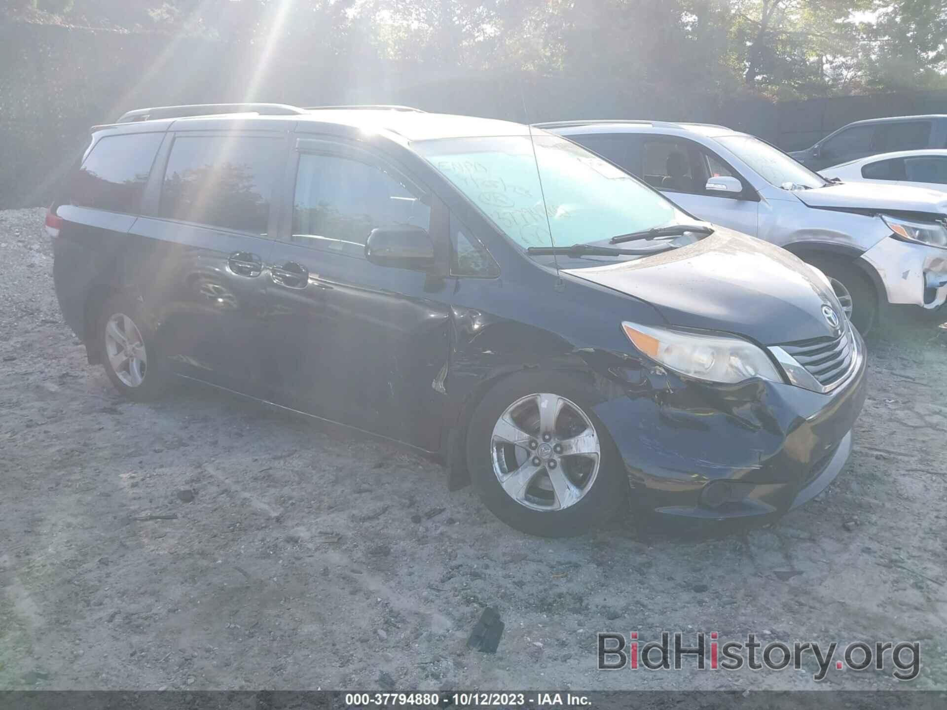 Photo 5TDKK3DC5CS249405 - TOYOTA SIENNA 2012