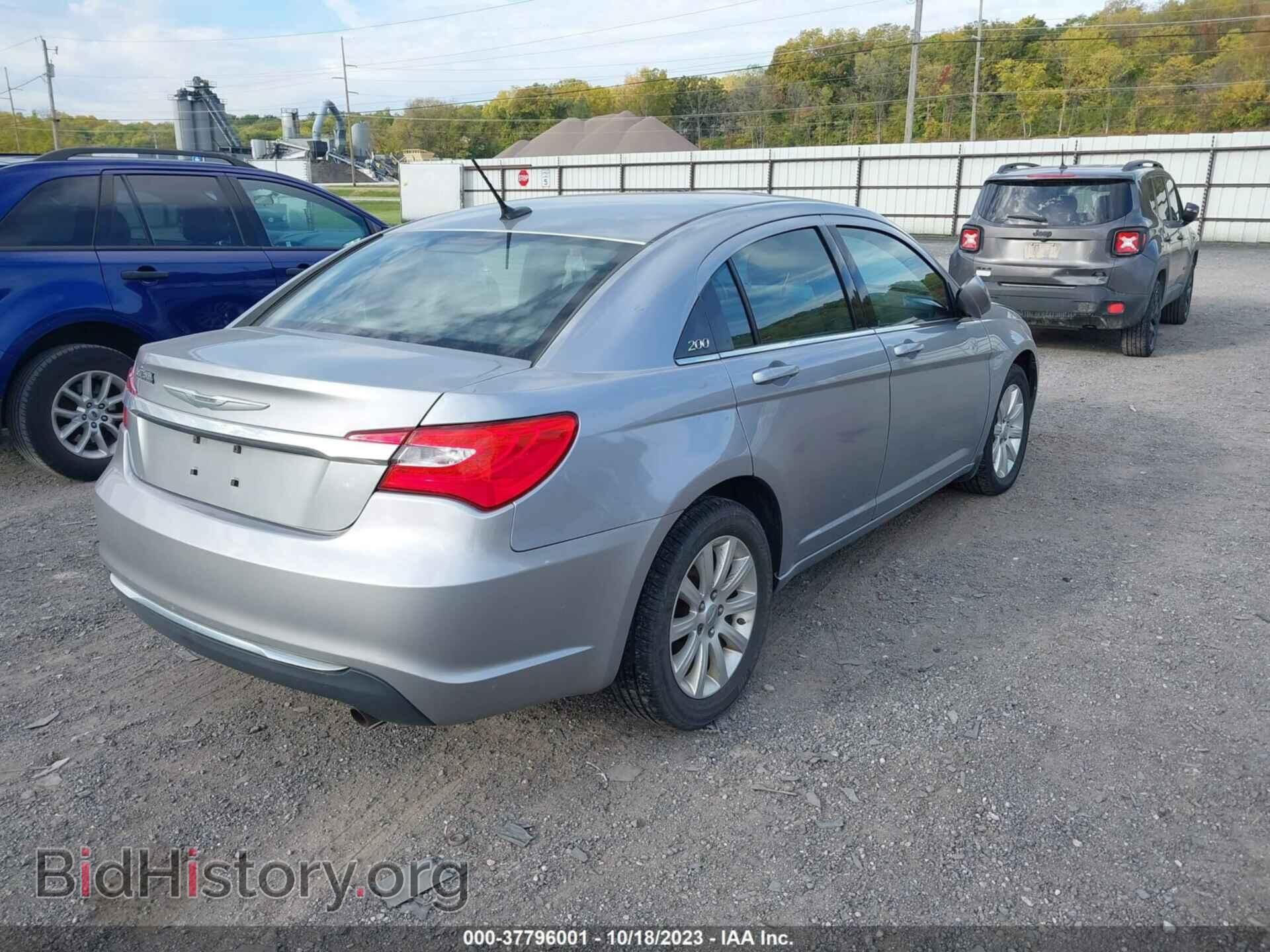 2013 CHRYSLER 200 - VIN: 1C3CCBBB0DN699335 - Фото 4