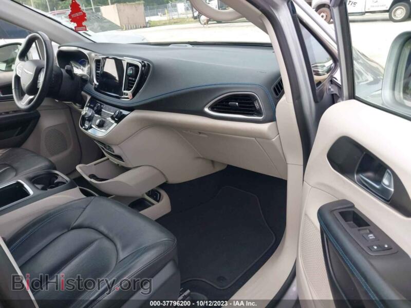 2021 Chrysler PACIFICA (VIN 2C4RC1L71MR594221) — photo 5 of 16