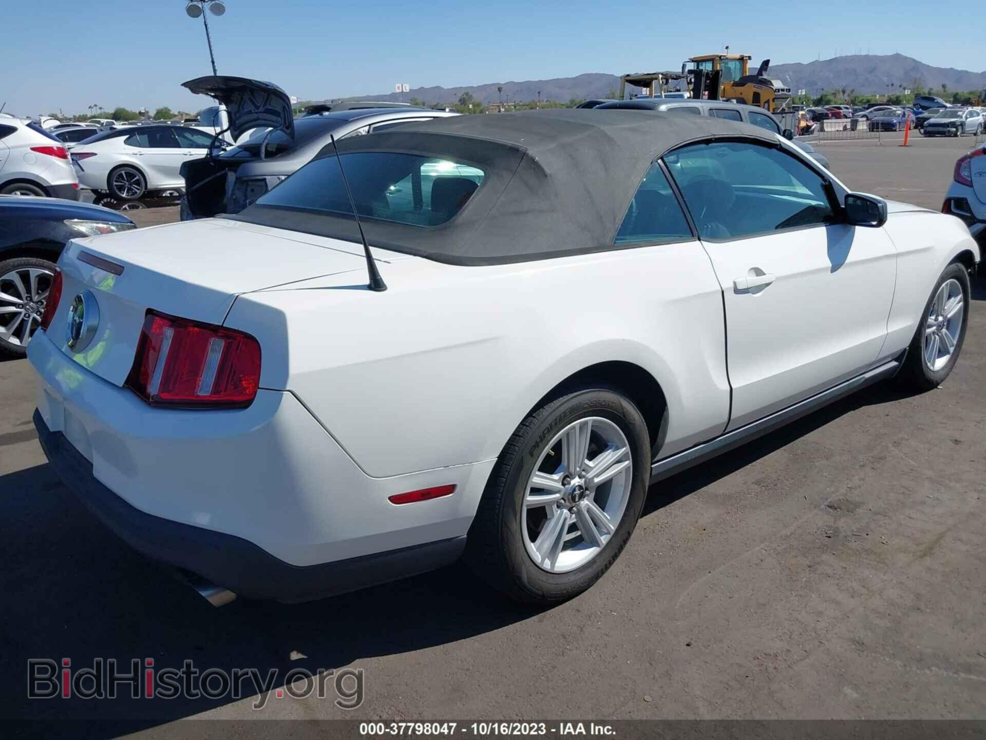 2011 FORD MUSTANG - VIN: 1ZVBP8EM0B5118213 - Фото 4