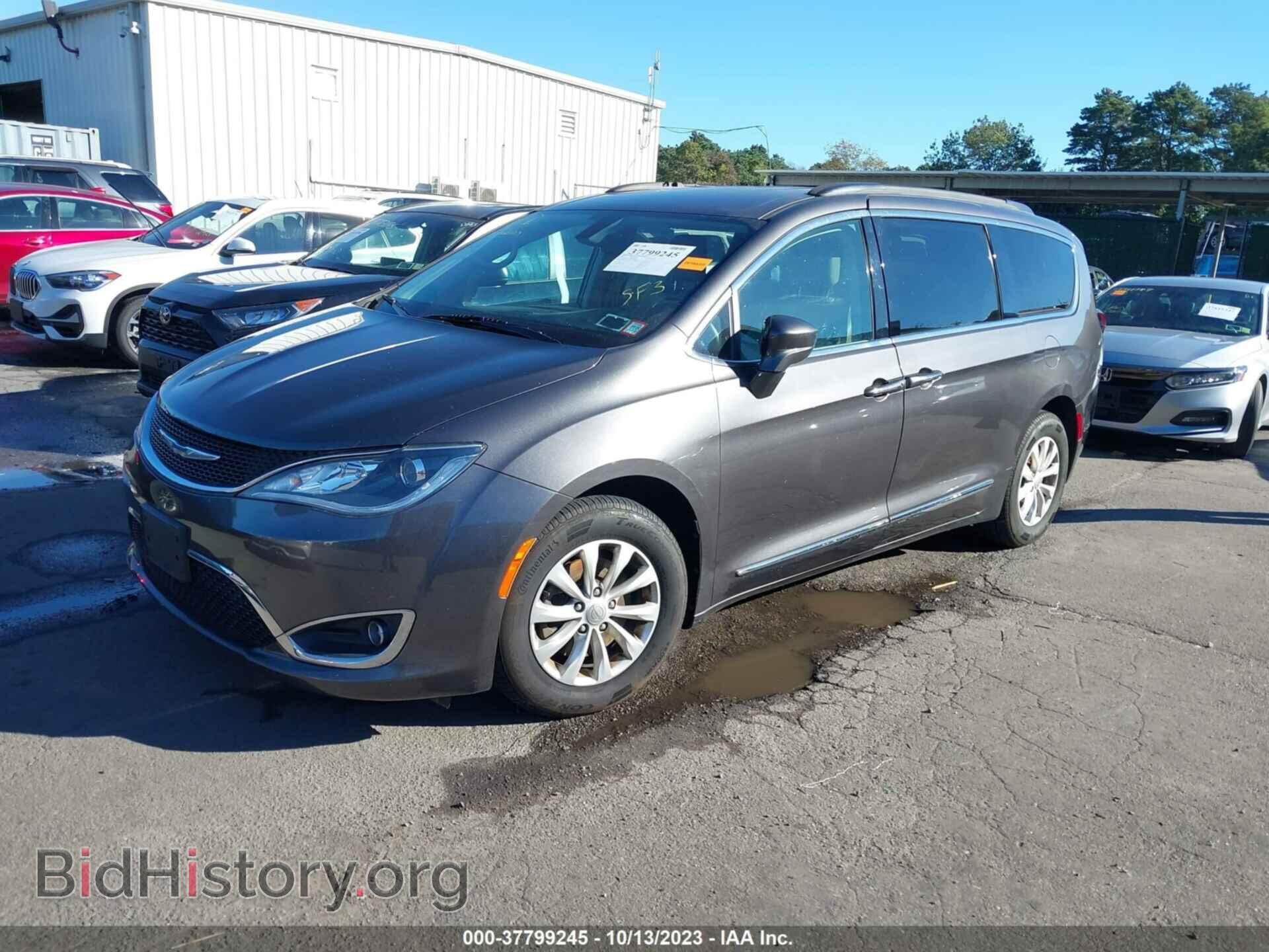 2017 CHRYSLER PACIFICA - VIN: 2C4RC1BG3HR565522 - Фото 2