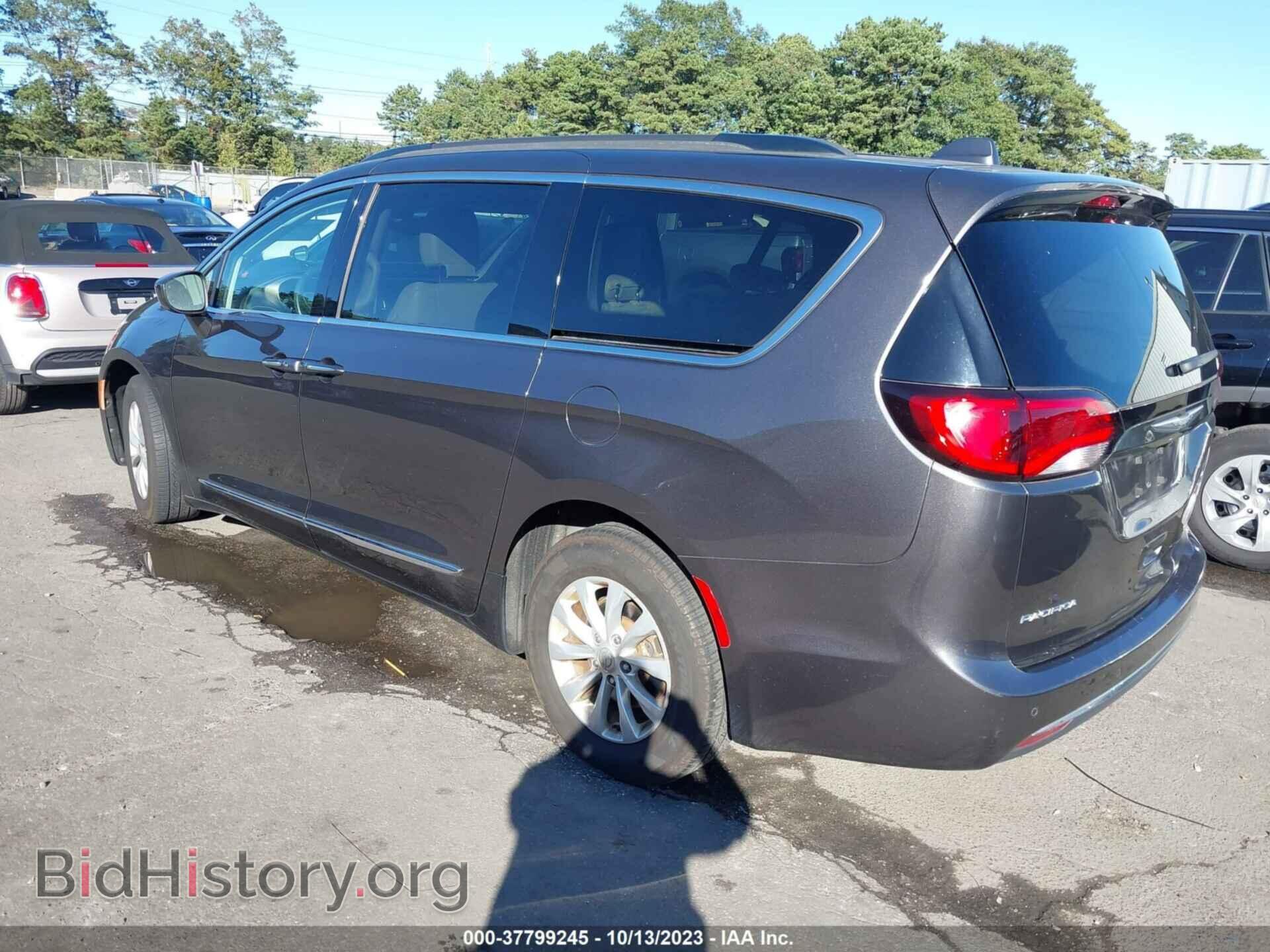 2017 CHRYSLER PACIFICA - VIN: 2C4RC1BG3HR565522 - Фото 3