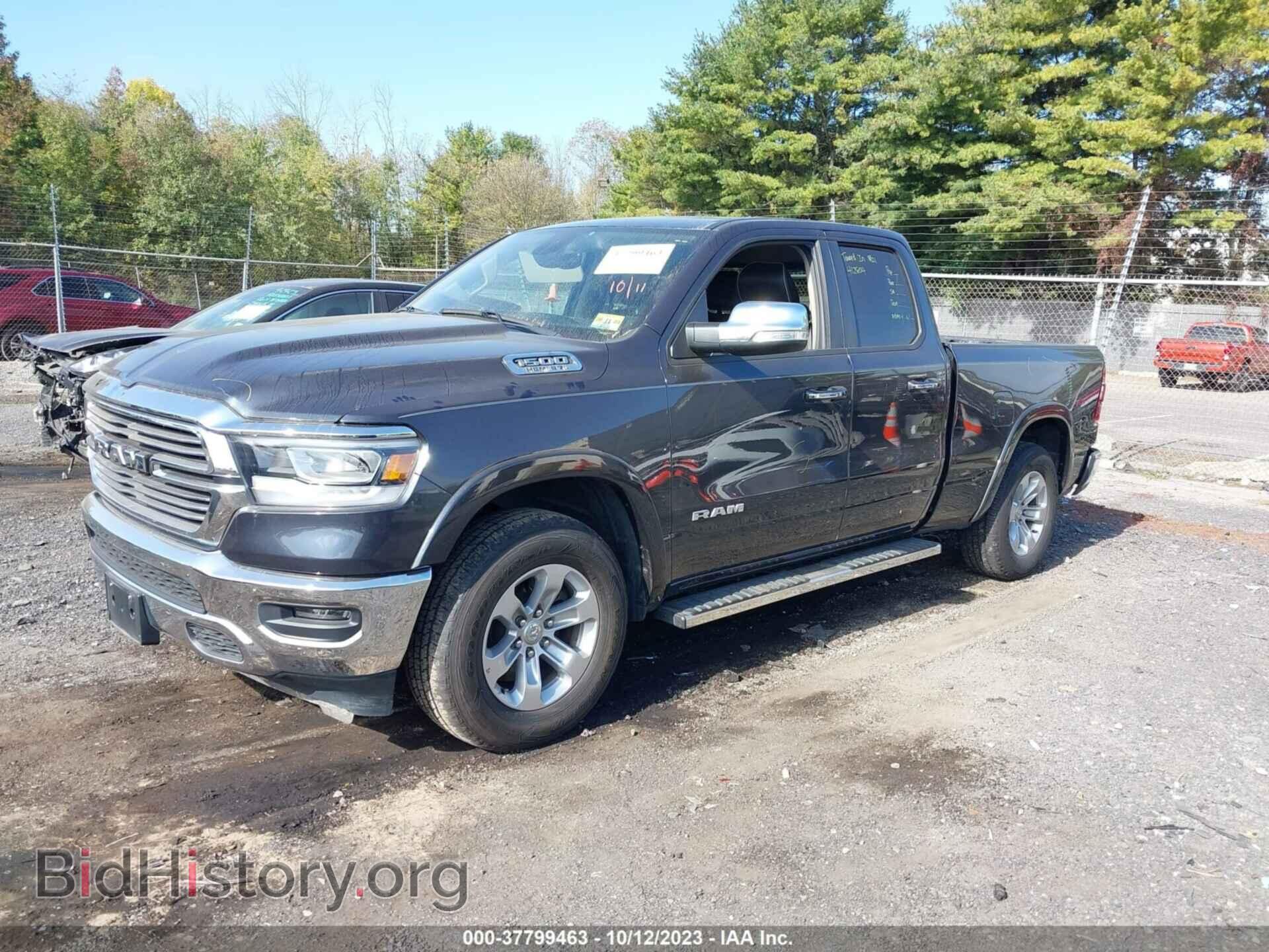 2020 RAM 1500 - VIN: 1C6SRFDTXLN263133 - Фото 2