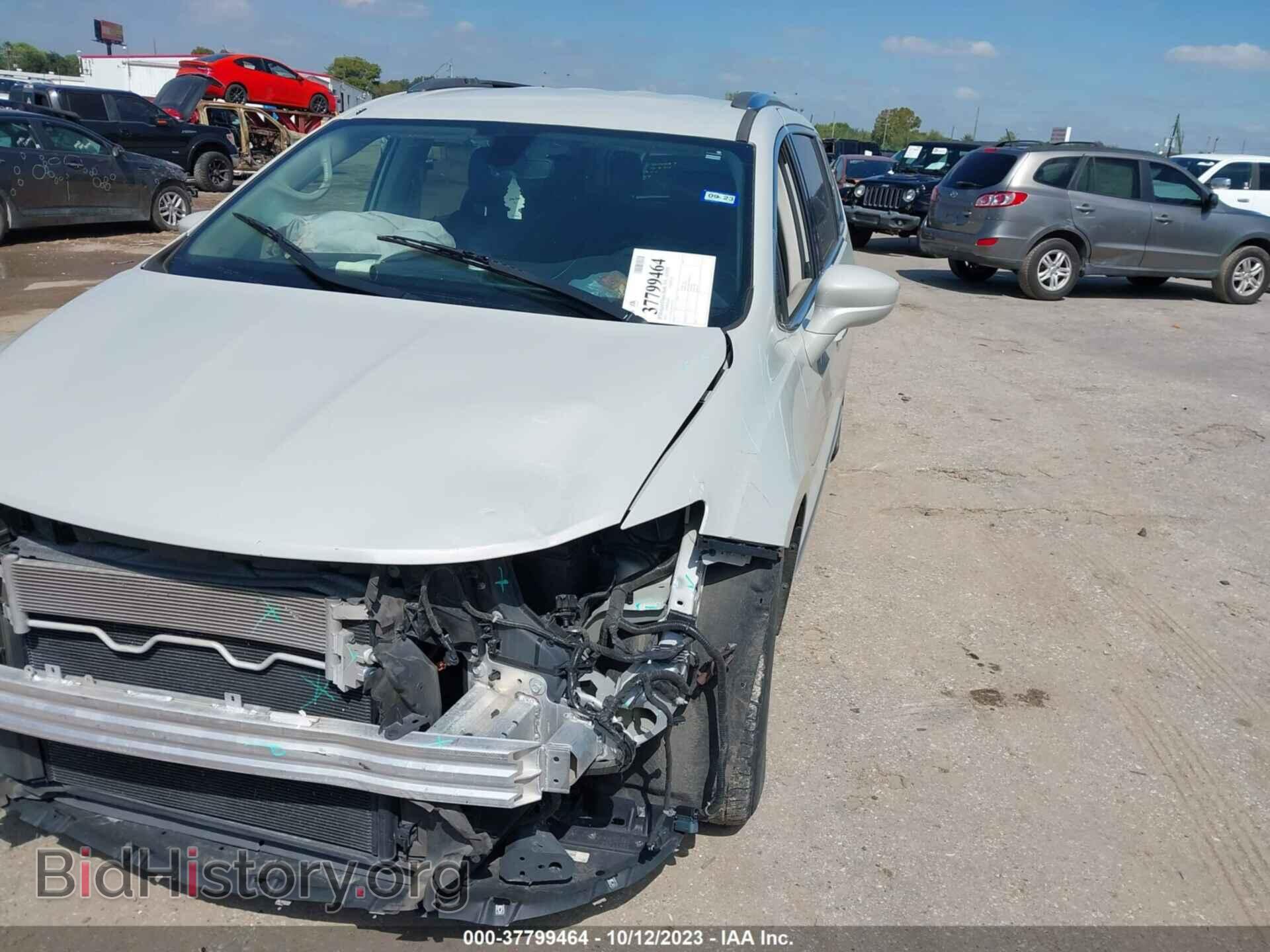 2020 CHRYSLER PACIFICA - VIN: 2C4RC1BG9LR205082 - Фото 2