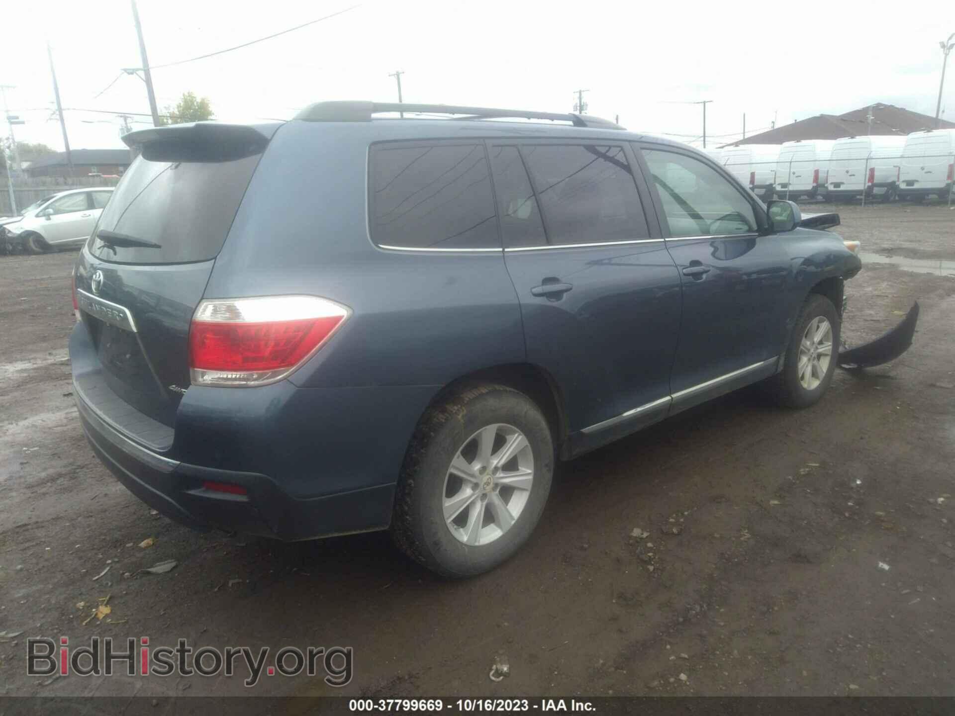2013 TOYOTA HIGHLANDER - VIN: 5TDBK3EH8DS208780 - Фото 4
