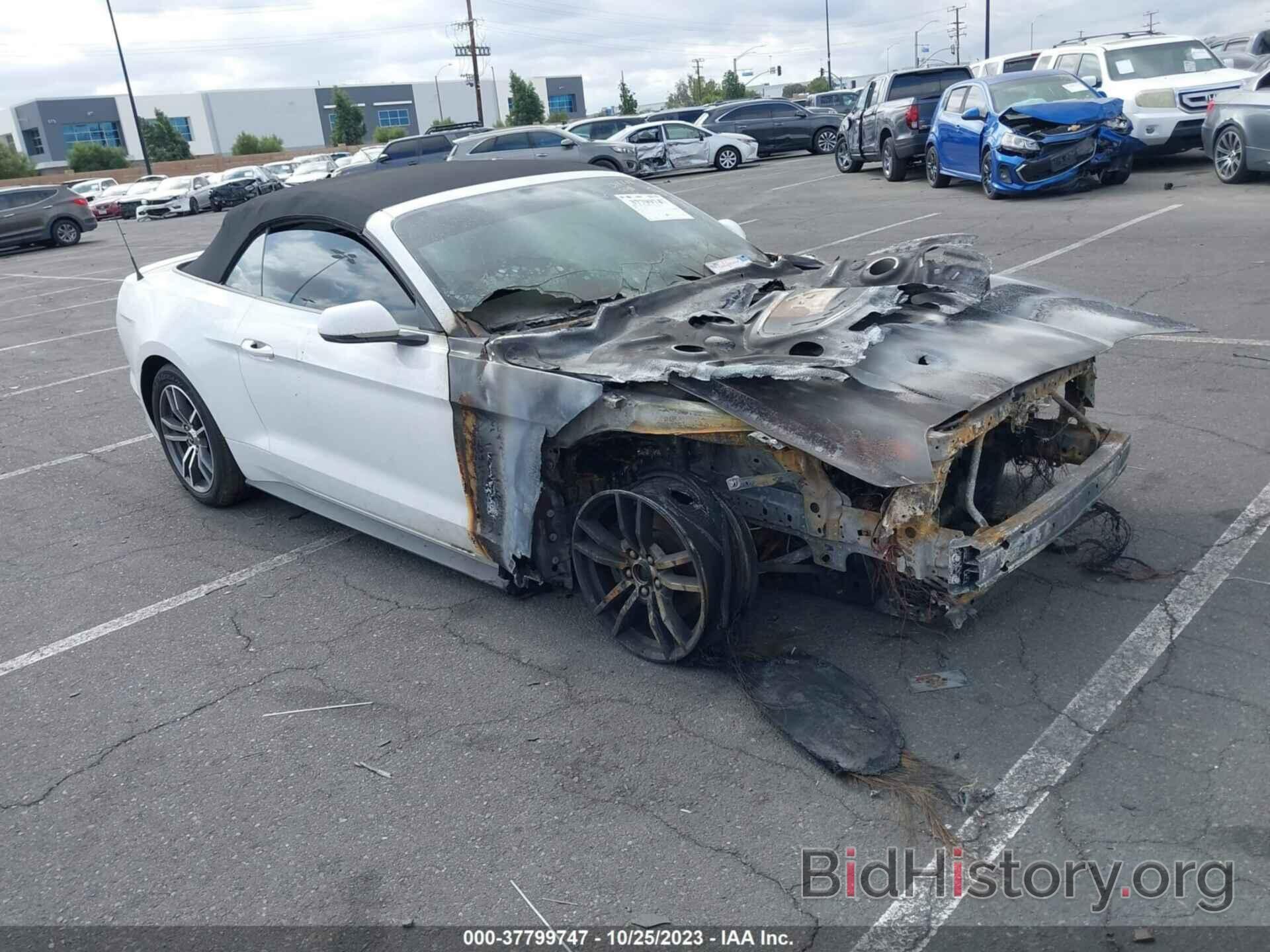 Photo 1FATP8UH0F5383477 - FORD MUSTANG 2015