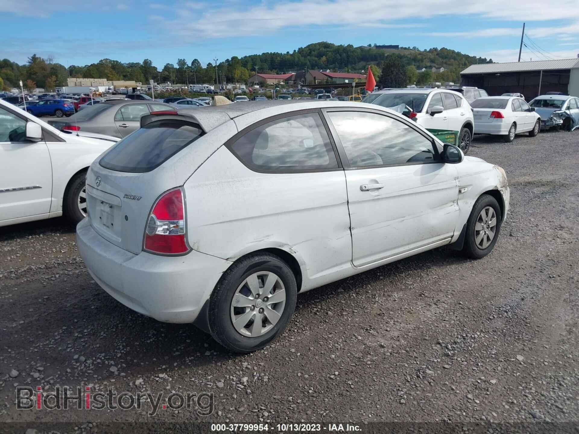 2009 HYUNDAI ACCENT - VIN: KMHCM36C19U133985 - Фото 4