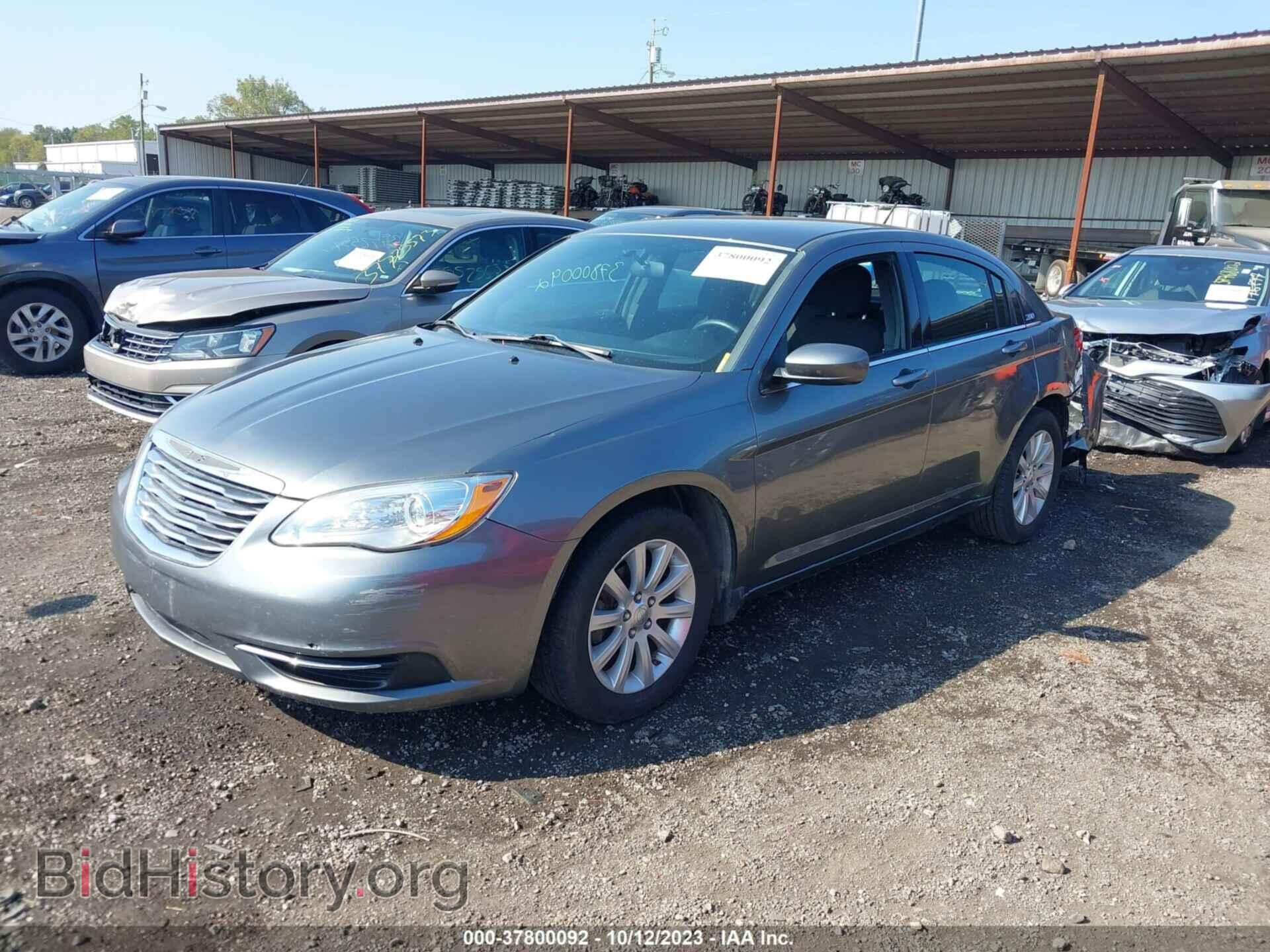 2012 CHRYSLER 200 - VIN: 1C3CCBBB0CN284207 - Фото 2