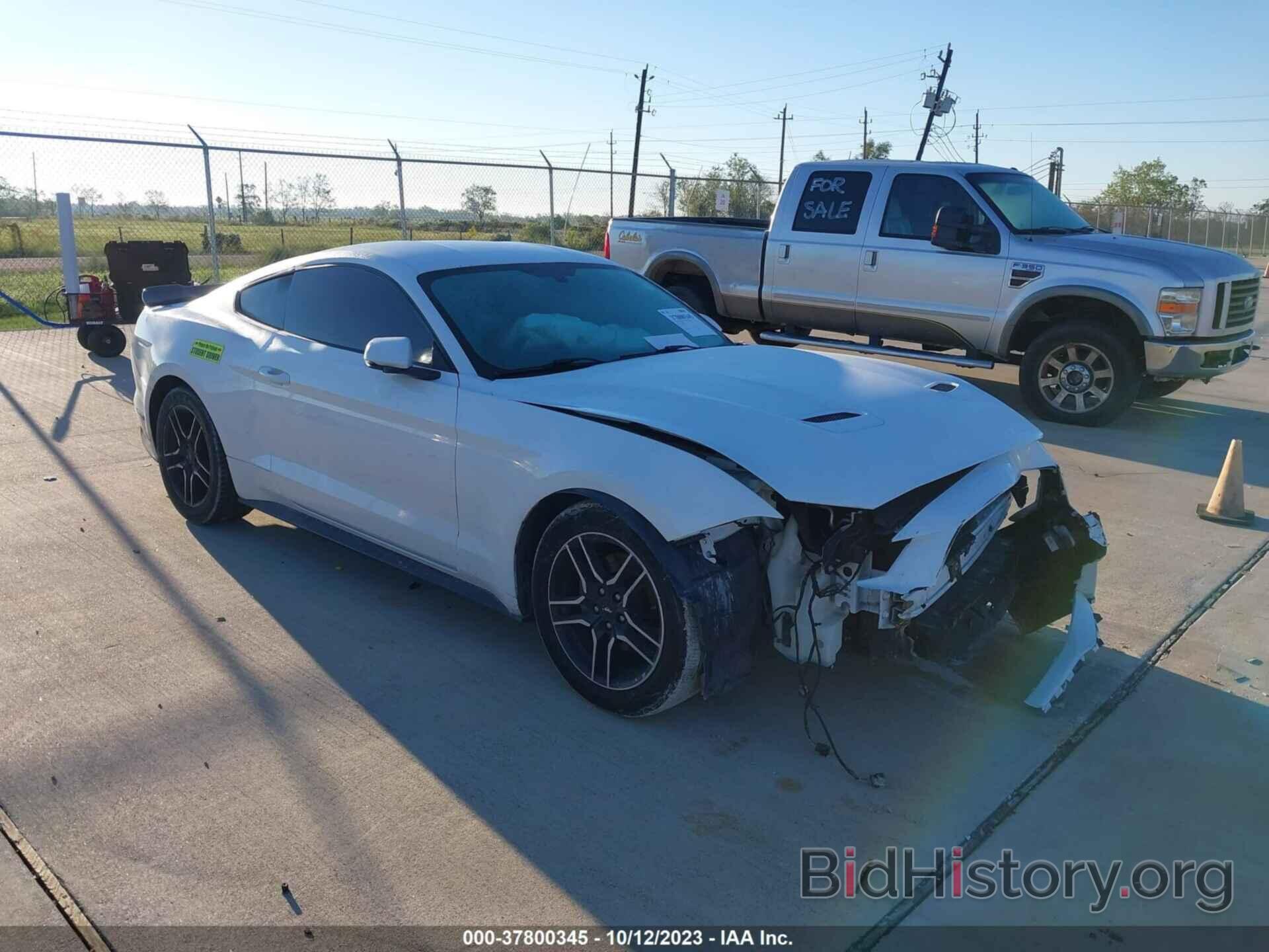 Photo 1FA6P8TH9J5124686 - FORD MUSTANG 2018