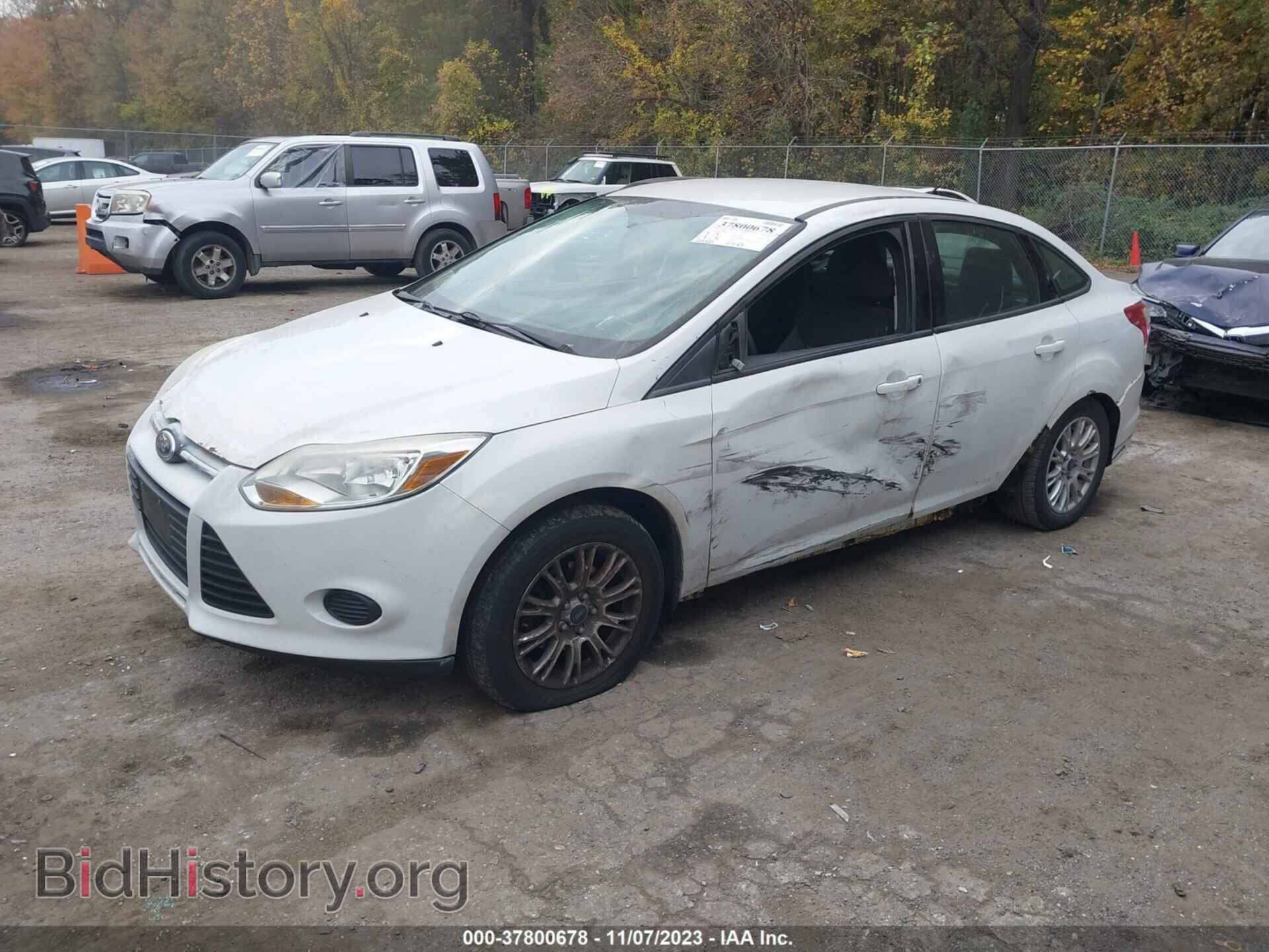 2013 FORD FOCUS - VIN: 1FADP3F28DL232492 - Фото 2