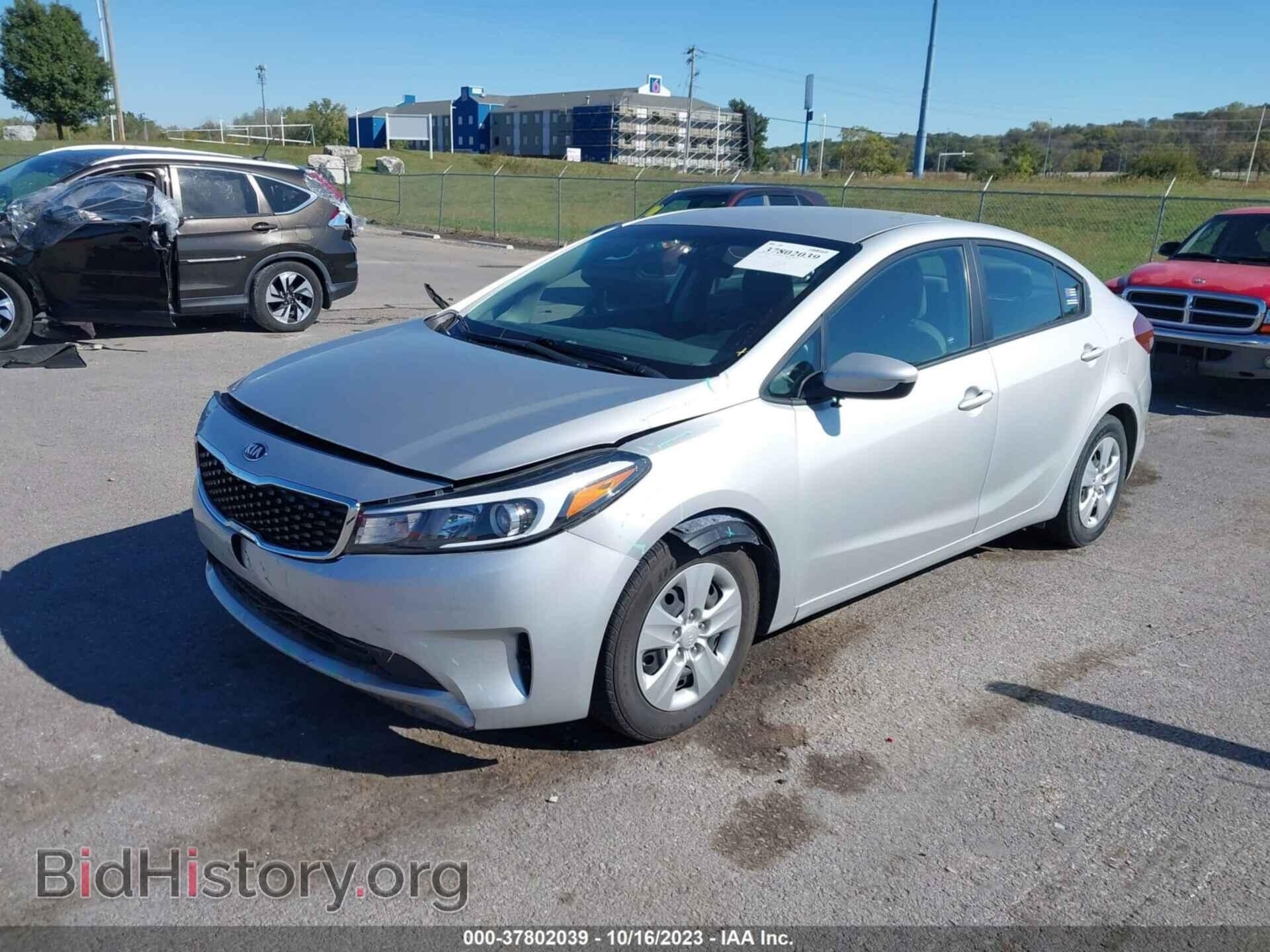 2017 KIA FORTE - VIN: 3KPFK4A78HE144809 - Фото 2