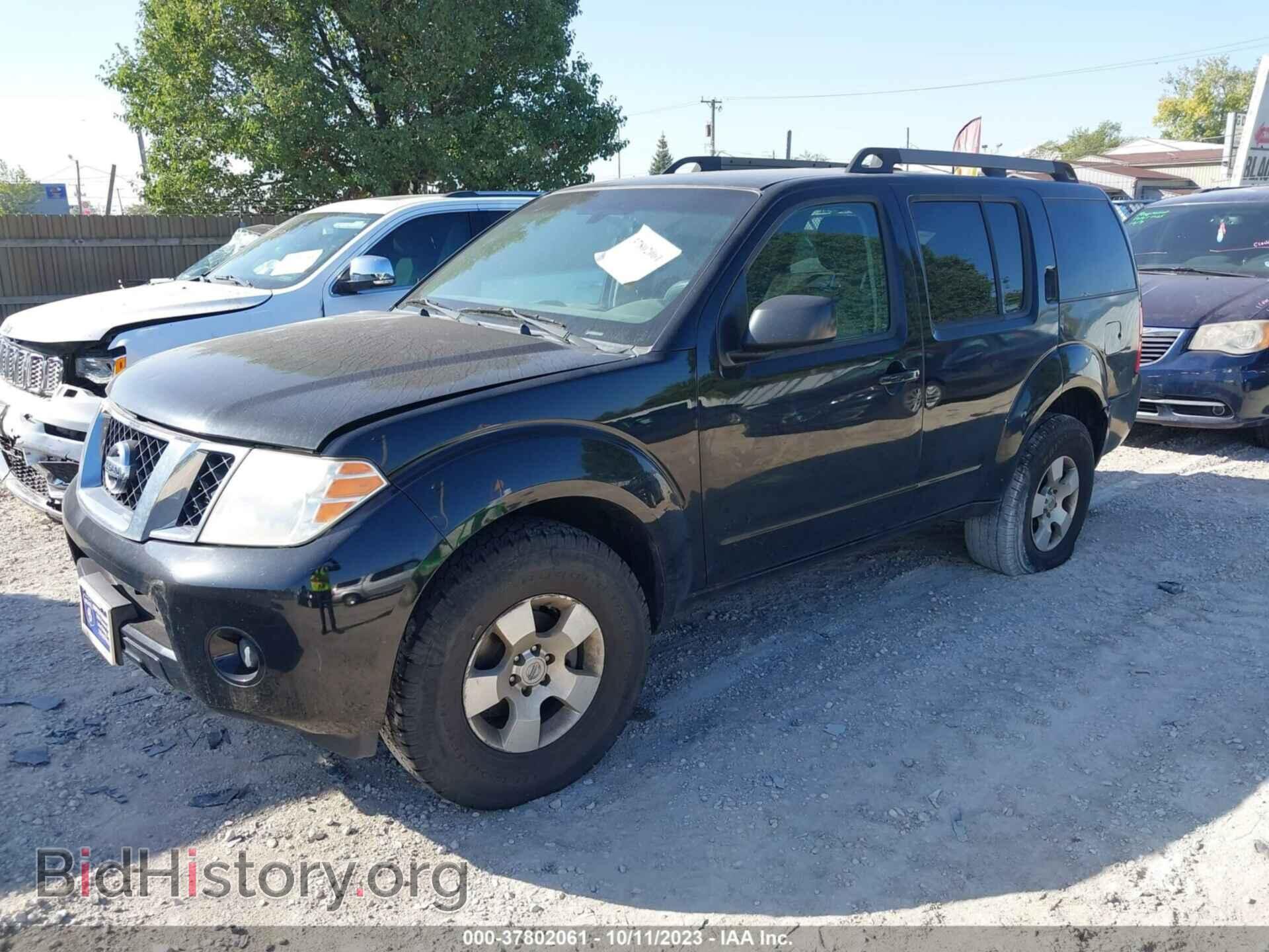 2011 NISSAN PATHFINDER - VIN: 5N1AR1NB6BC622870 - Фото 2