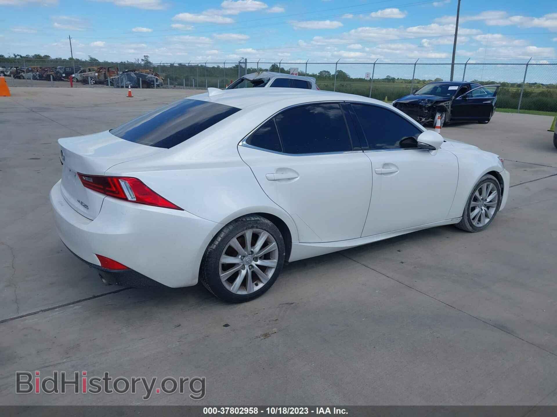 2014 LEXUS IS 250 - VIN: JTHCF1D29E5010791 - Photo 4
