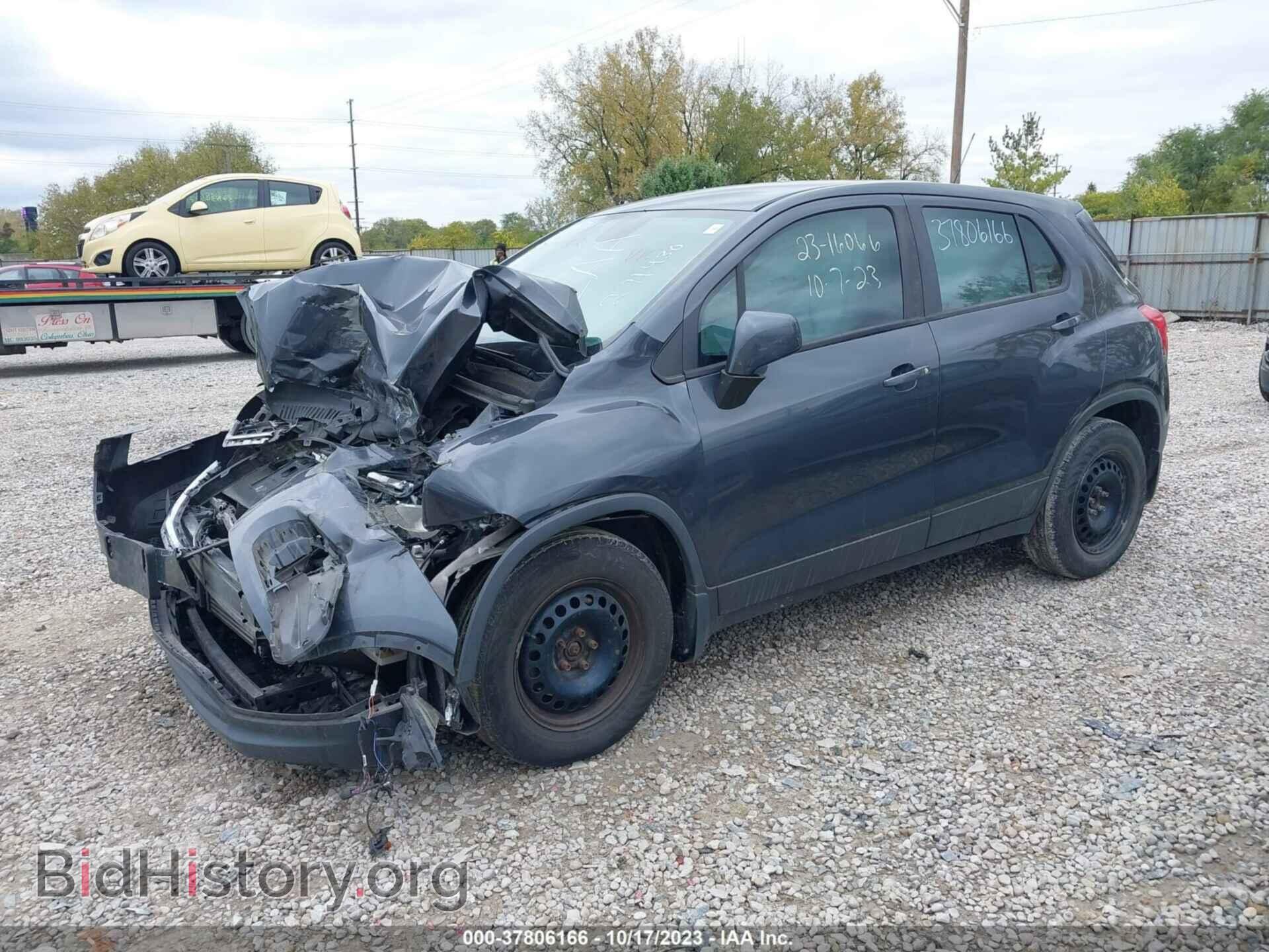 2016 CHEVROLET TRAX - VIN: 3GNCJKSB6GL271430 - Фото 2