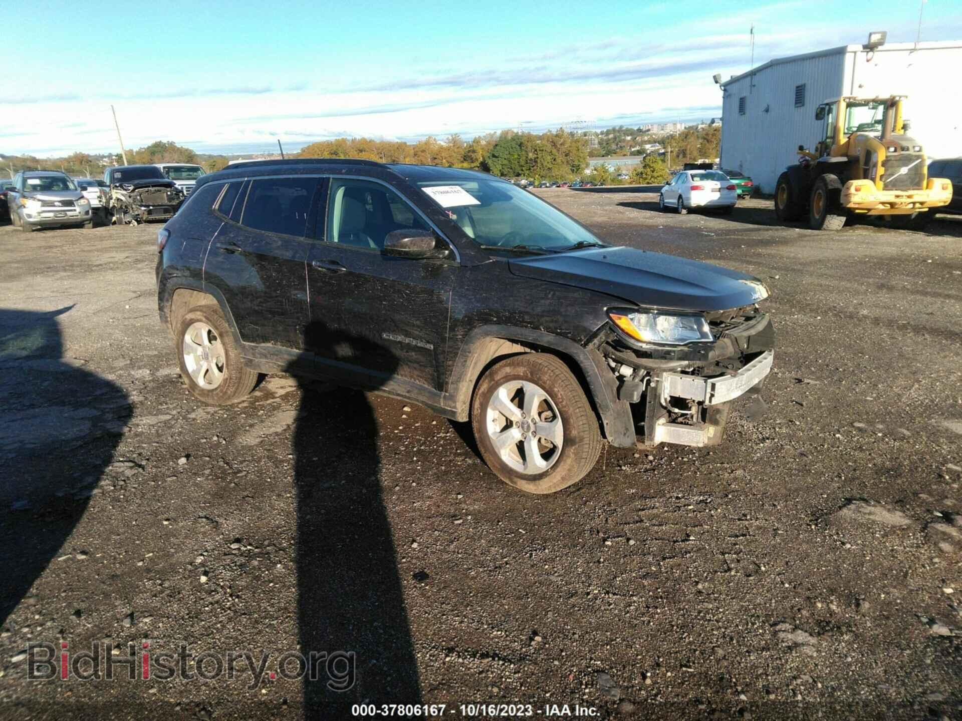 Фотография 3C4NJDBB8JT142576 - JEEP COMPASS 2018