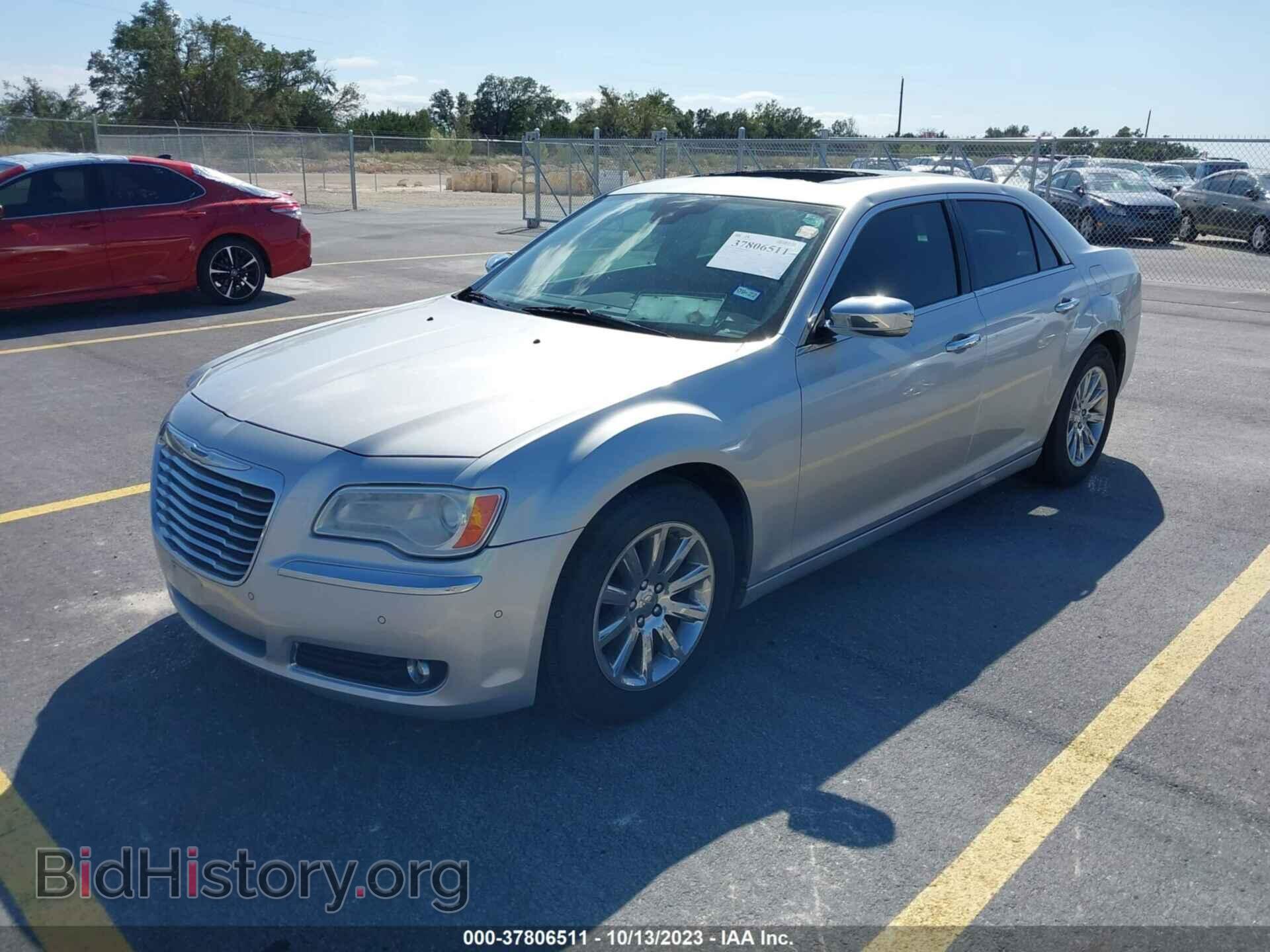 2012 CHRYSLER 300 - VIN: 2C3CCACG0CH231777 - Фото 2