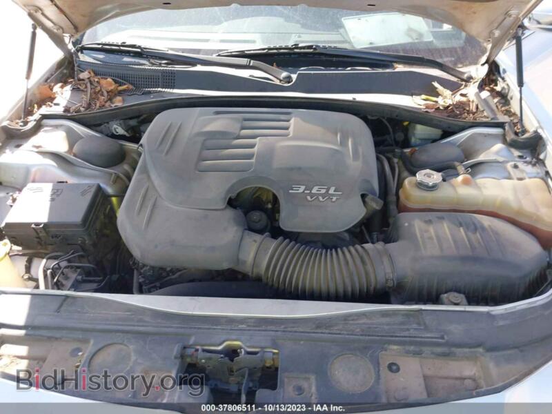 2012 Chrysler 300 (VIN 2C3CCACG0CH231777) — фото 10 из 16