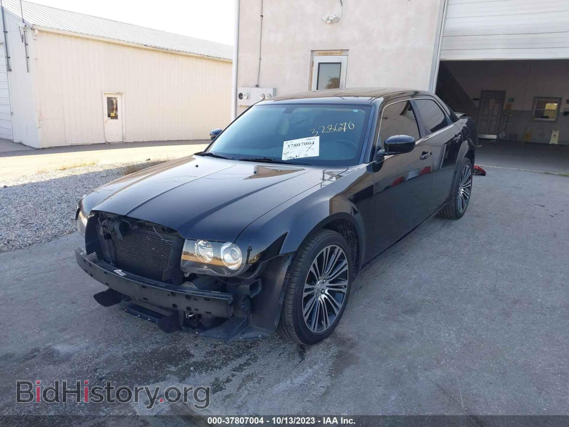 2010 CHRYSLER 300 - VIN: 2C3CA2CV8AH328670 - Фото 2
