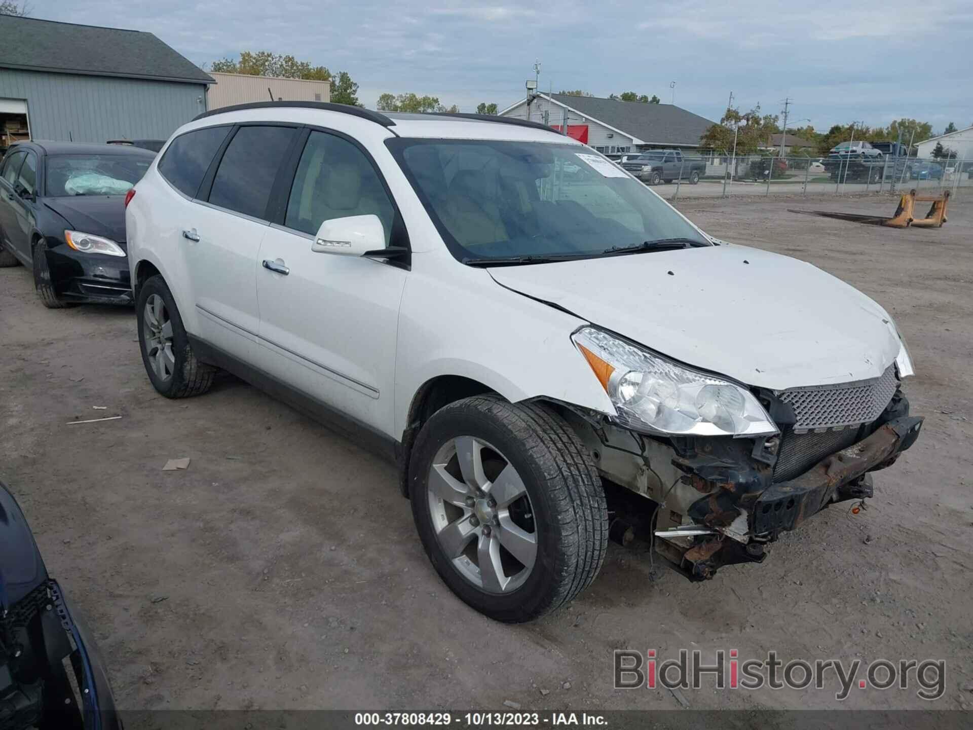 Photo 1GNLVHED7AS102708 - CHEVROLET TRAVERSE 2010