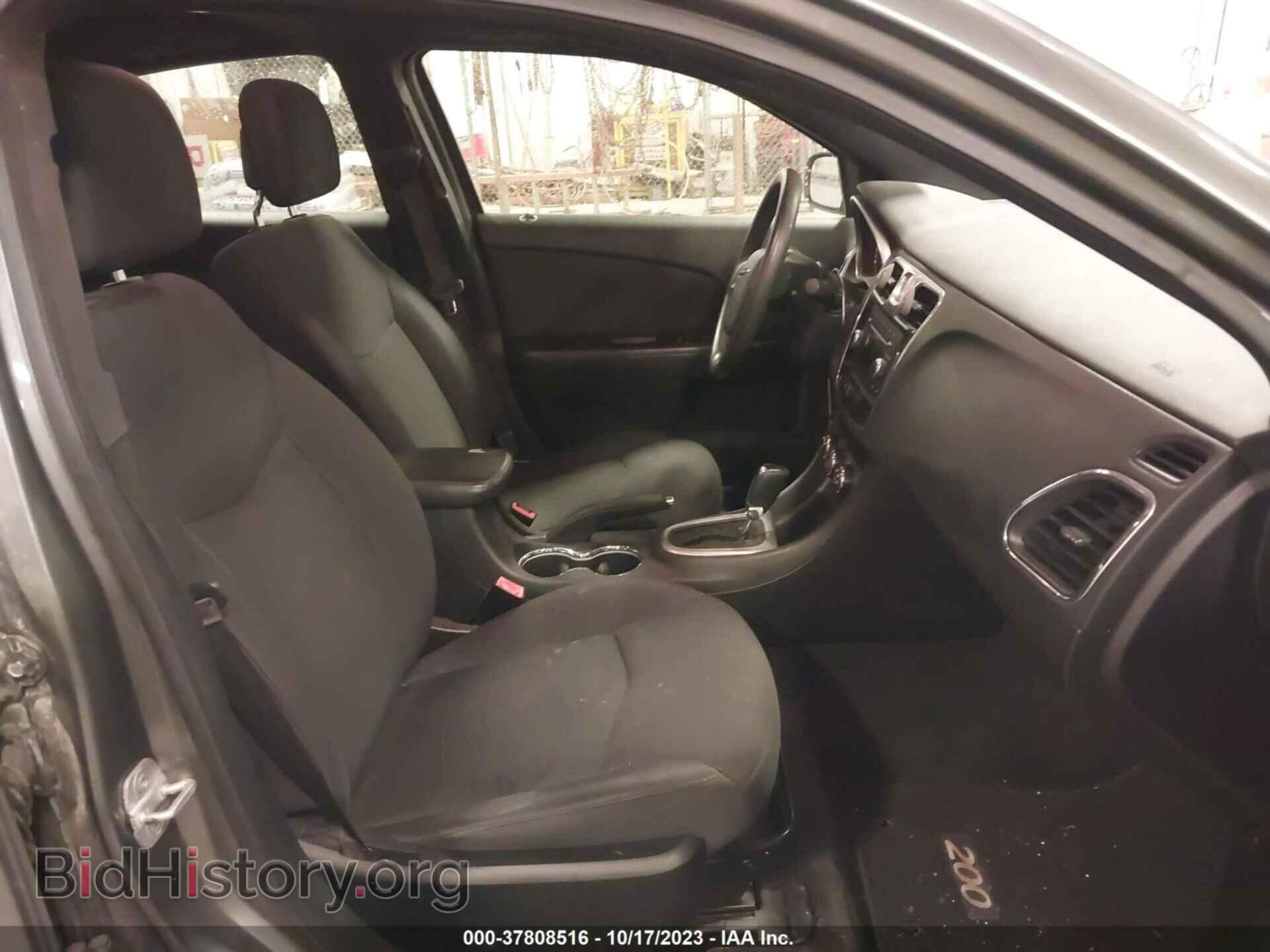 2012 CHRYSLER 200 - VIN: 1C3CCBAB4CN305965 - Фото 5