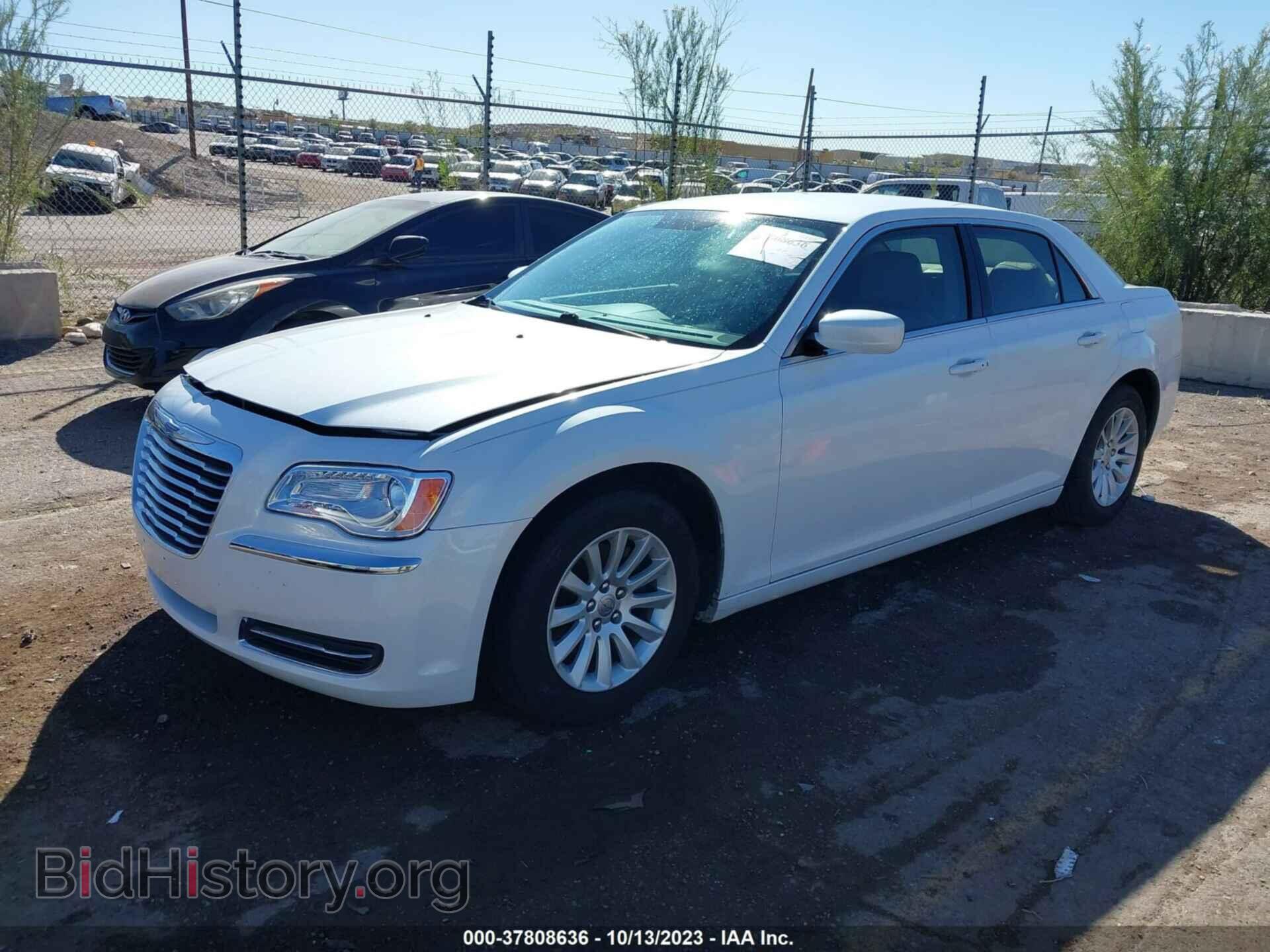 2012 CHRYSLER 300 - VIN: 2C3CCAAG2CH273368 - Фото 2