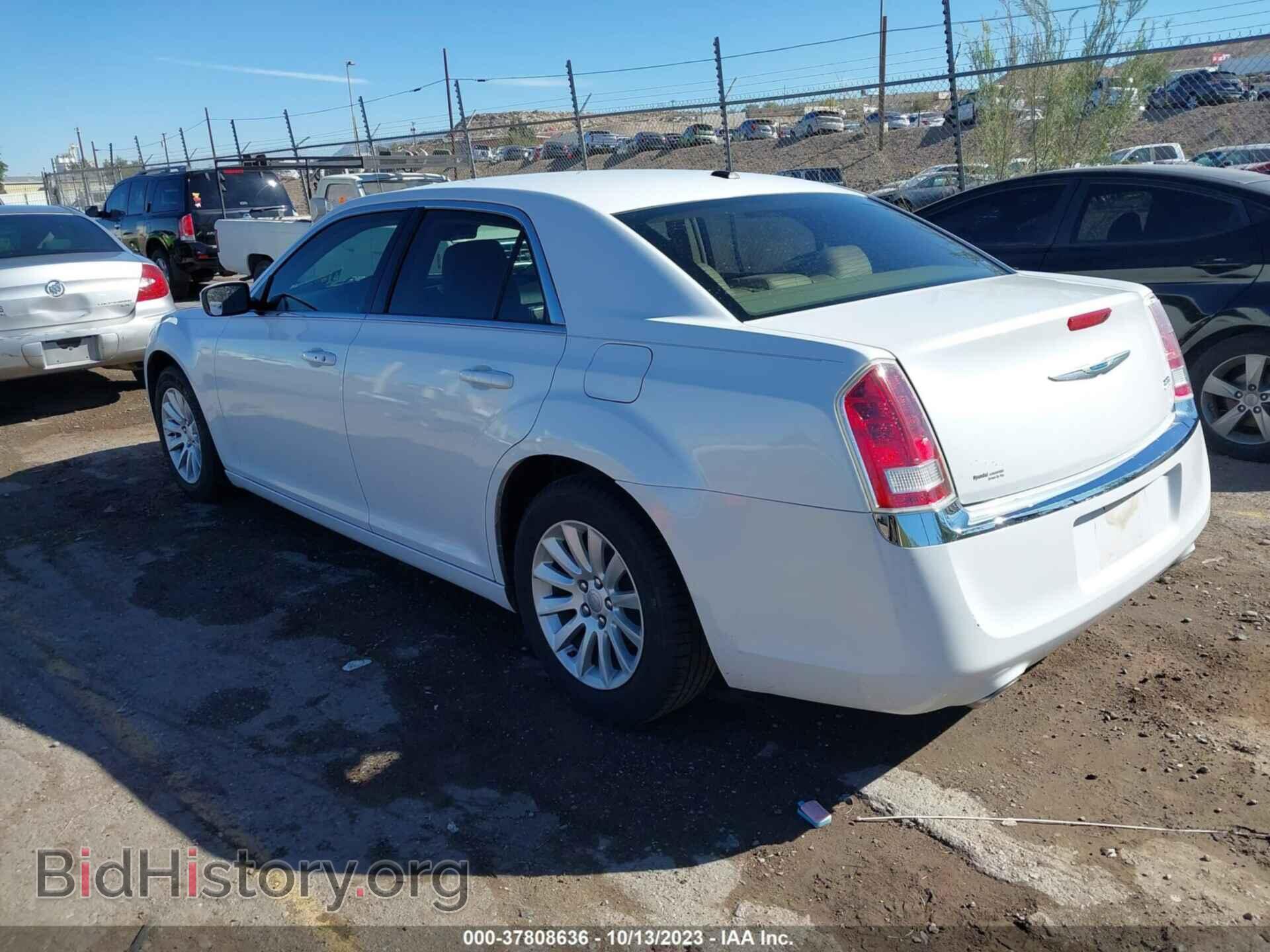2012 CHRYSLER 300 - VIN: 2C3CCAAG2CH273368 - Фото 3