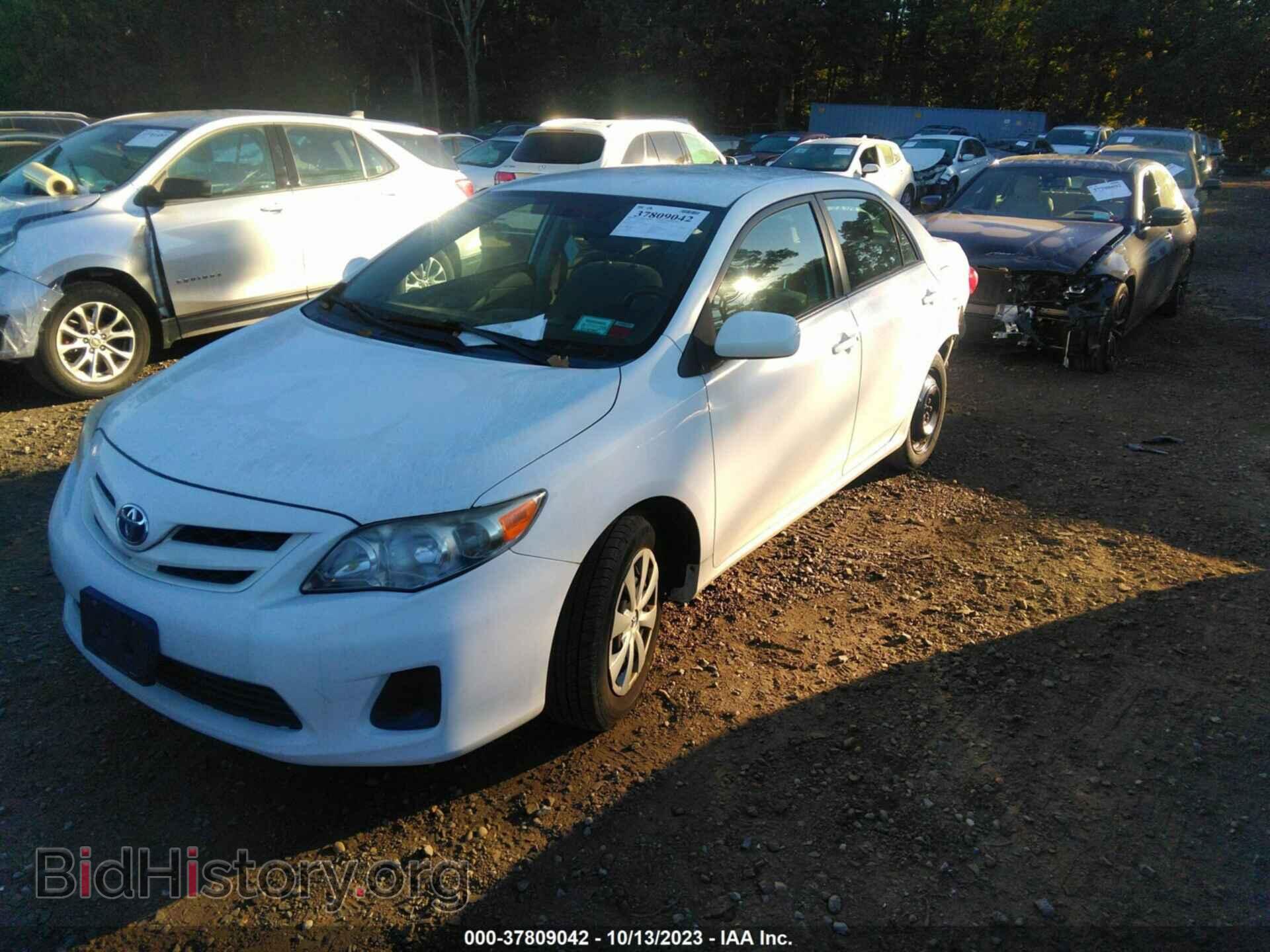 2011 TOYOTA COROLLA - VIN: 2T1BU4EE0BC728032 - Фото 2