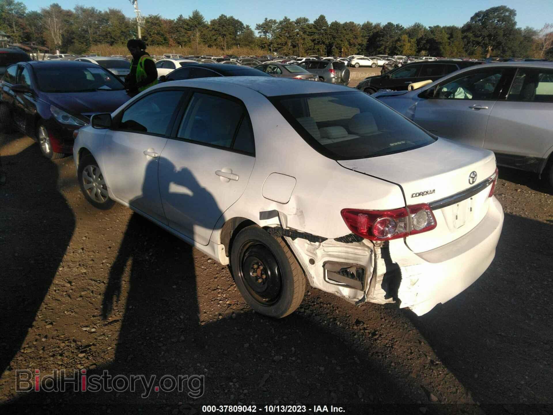 2011 TOYOTA COROLLA - VIN: 2T1BU4EE0BC728032 - Фото 3