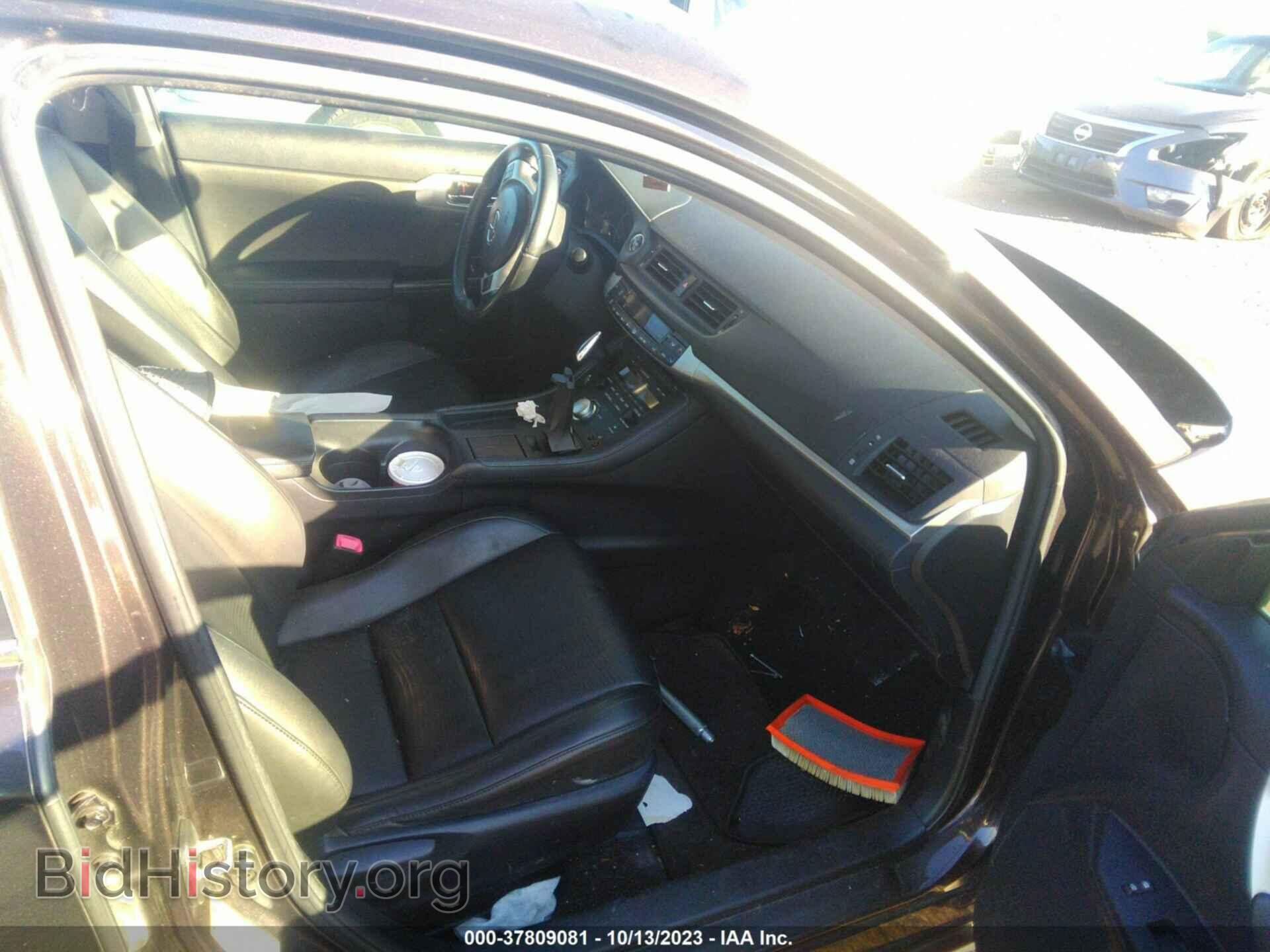 2011 LEXUS CT 200H - VIN: JTHKD5BH8B2045643 - Фото 5