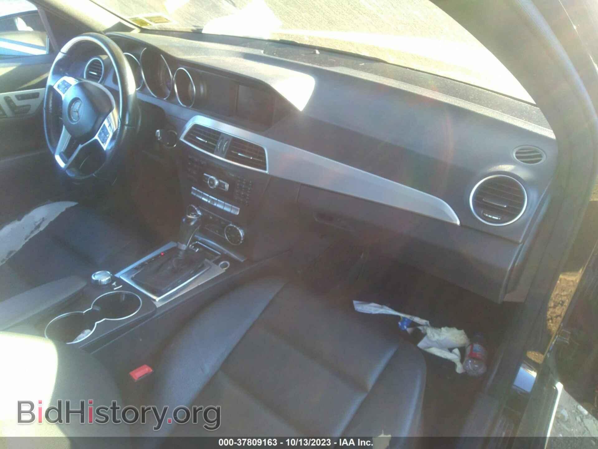 2014 MERCEDES-BENZ C-CLASS - VIN: WDDGF4HB2EA965573 - Фото 5
